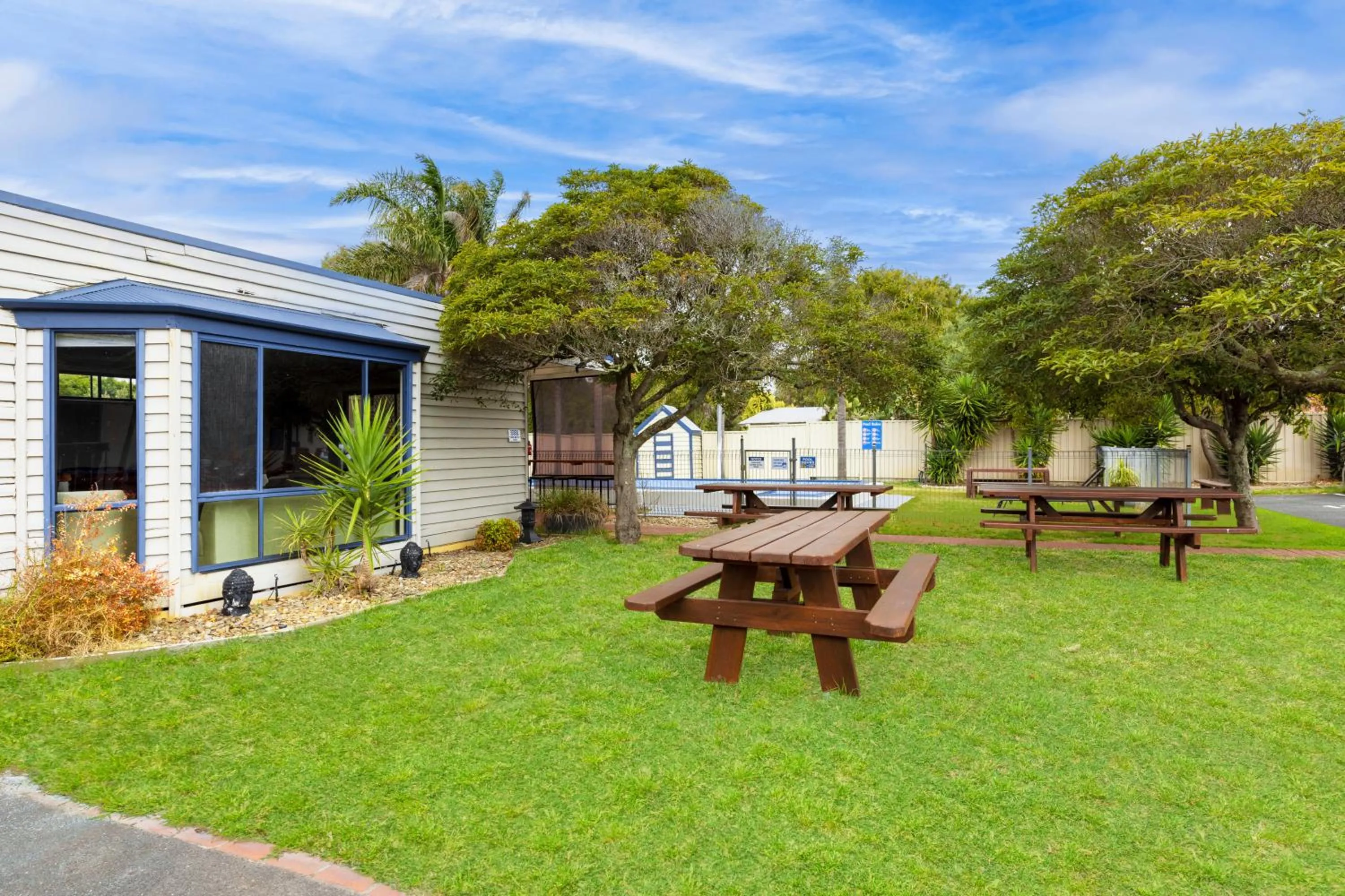 Natural landscape in Rosebud Motel