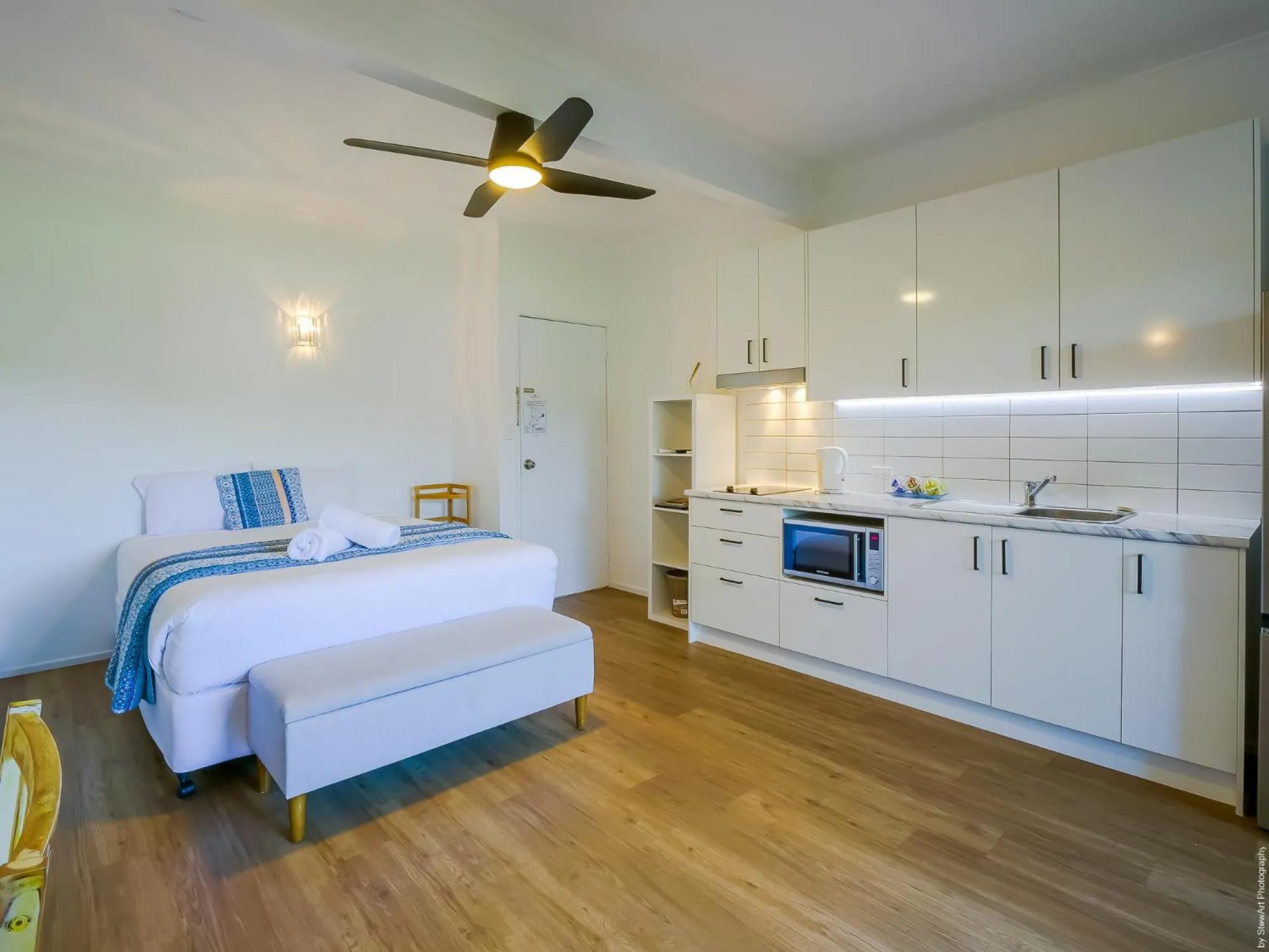 Natural landscape, Bed in Boat Harbour Studio Apartments and Villas