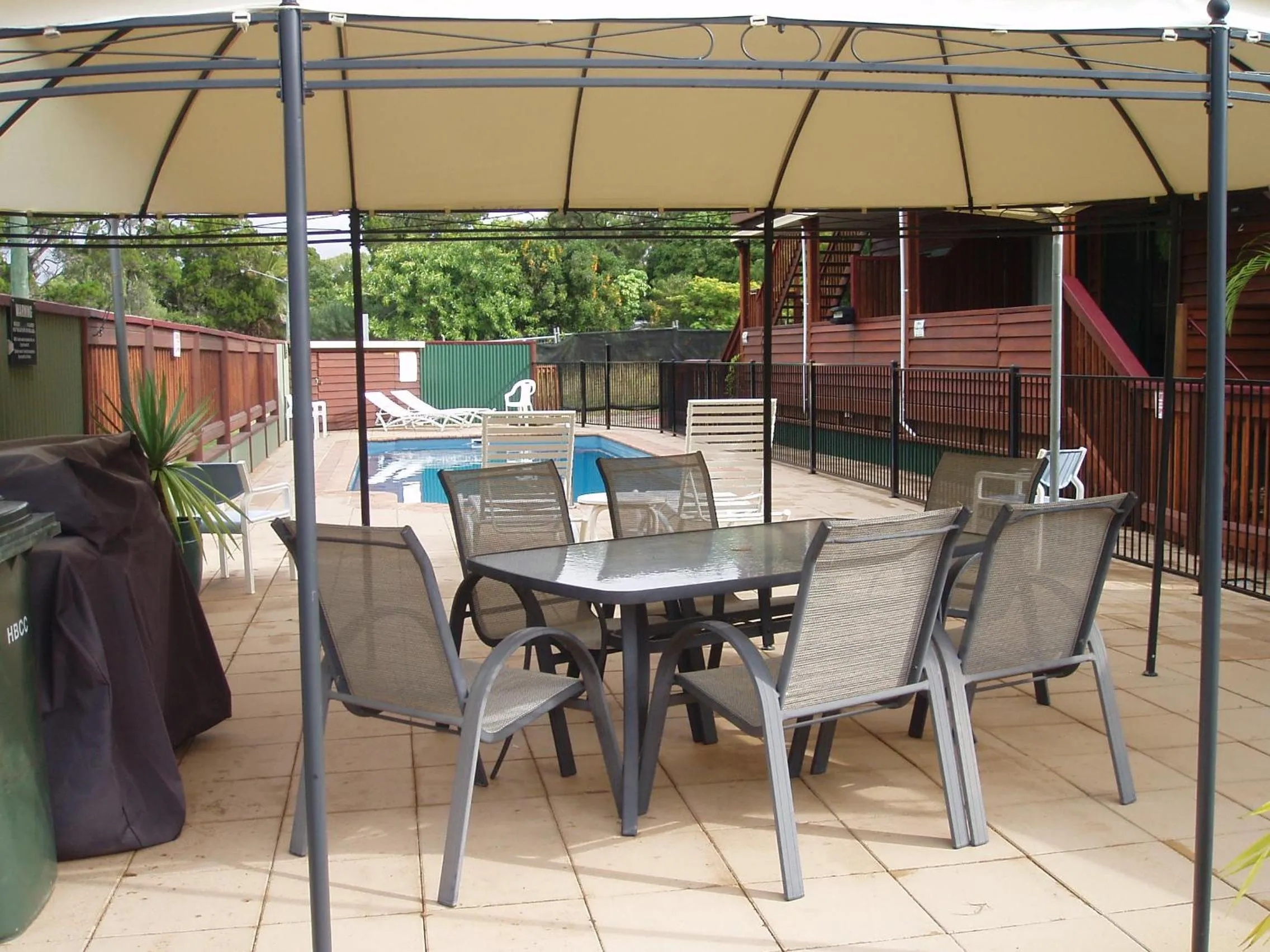 Area and facilities in Boat Harbour Studio Apartments and Villas