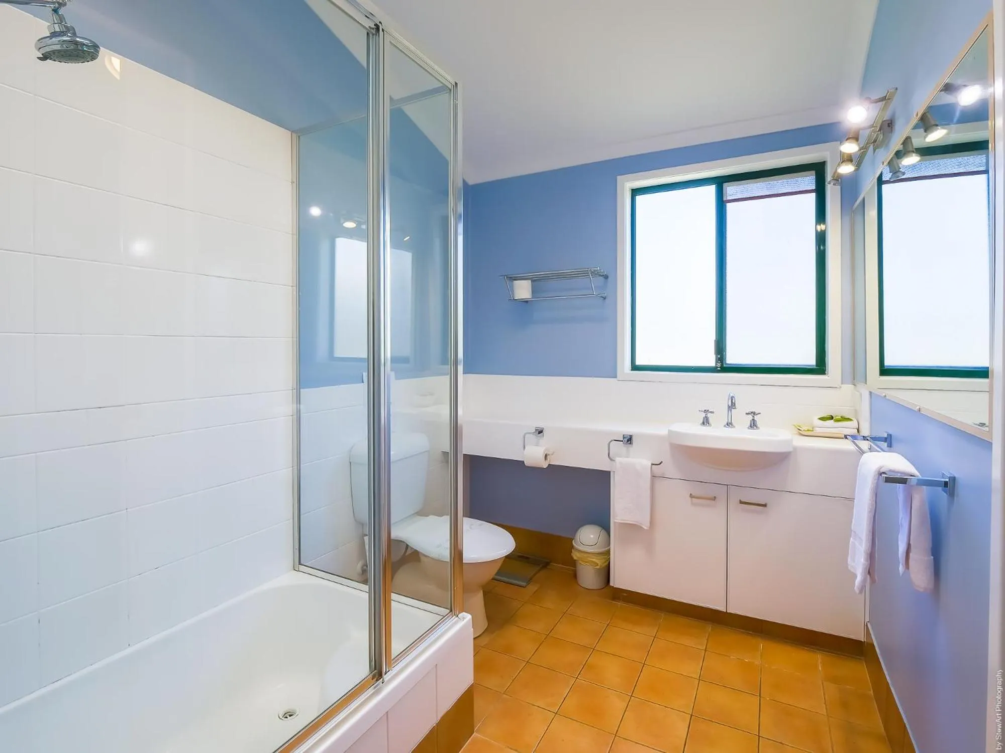 Shower in Boat Harbour Studio Apartments and Villas
