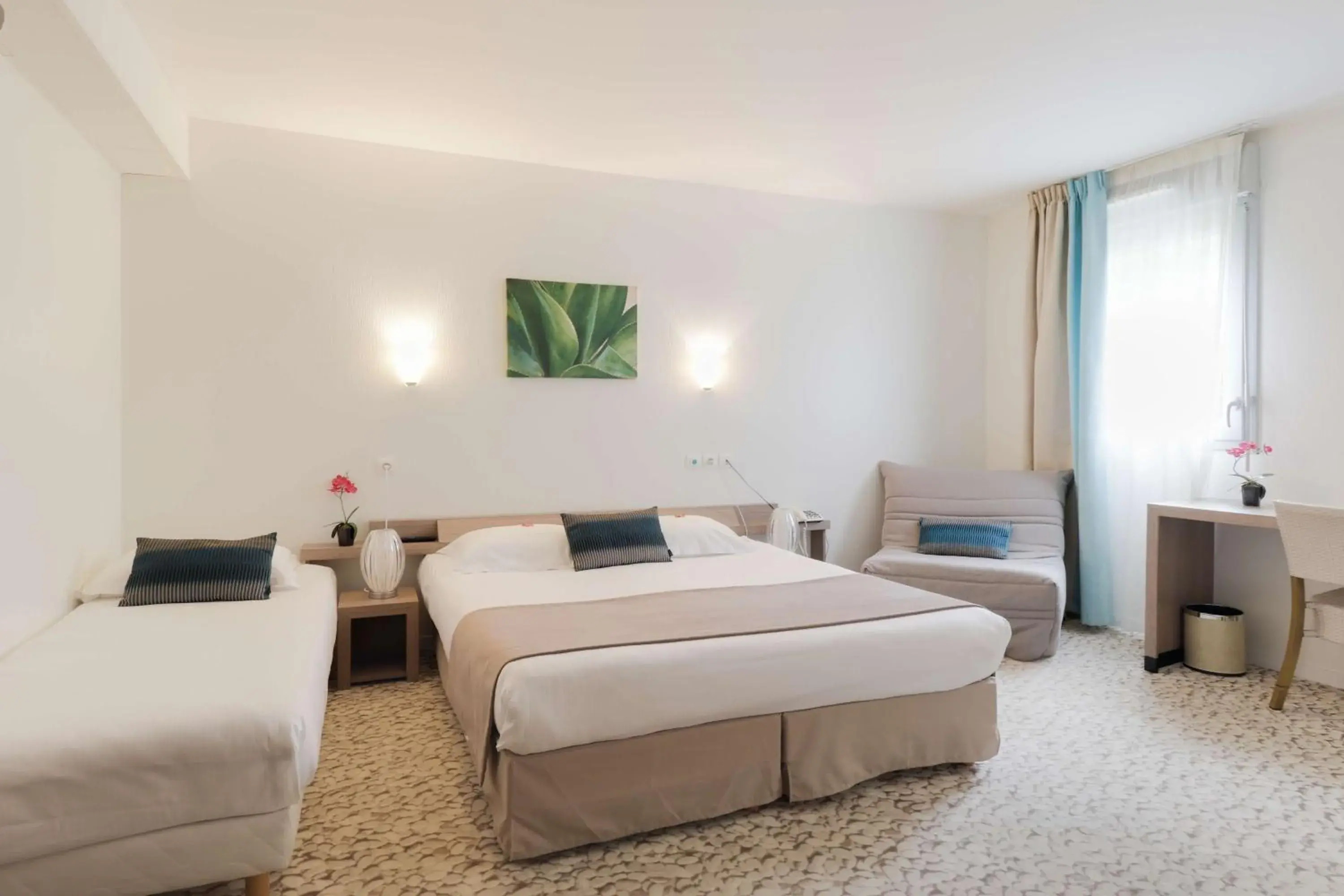 Family Room in Brit Hotel Alghotel Family Room in Brit Hotel Alghotel