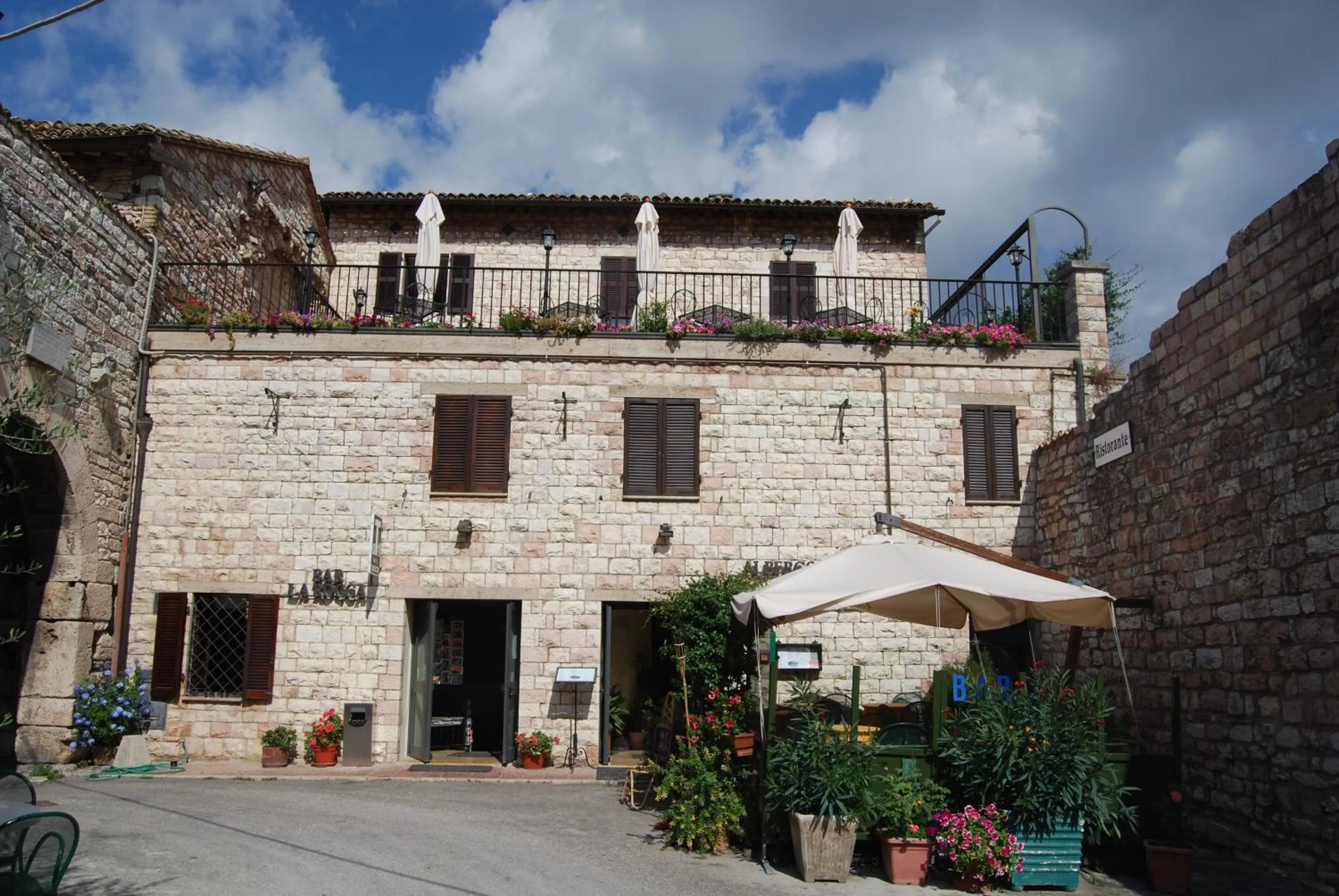 Property building in Hotel La Rocca