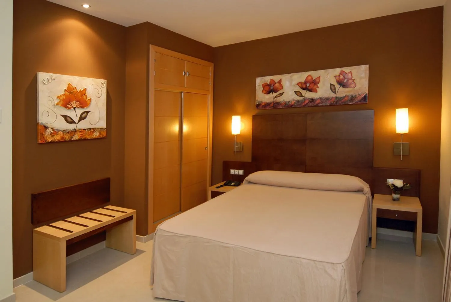 Photo of the whole room, Bed in Hotel Macami