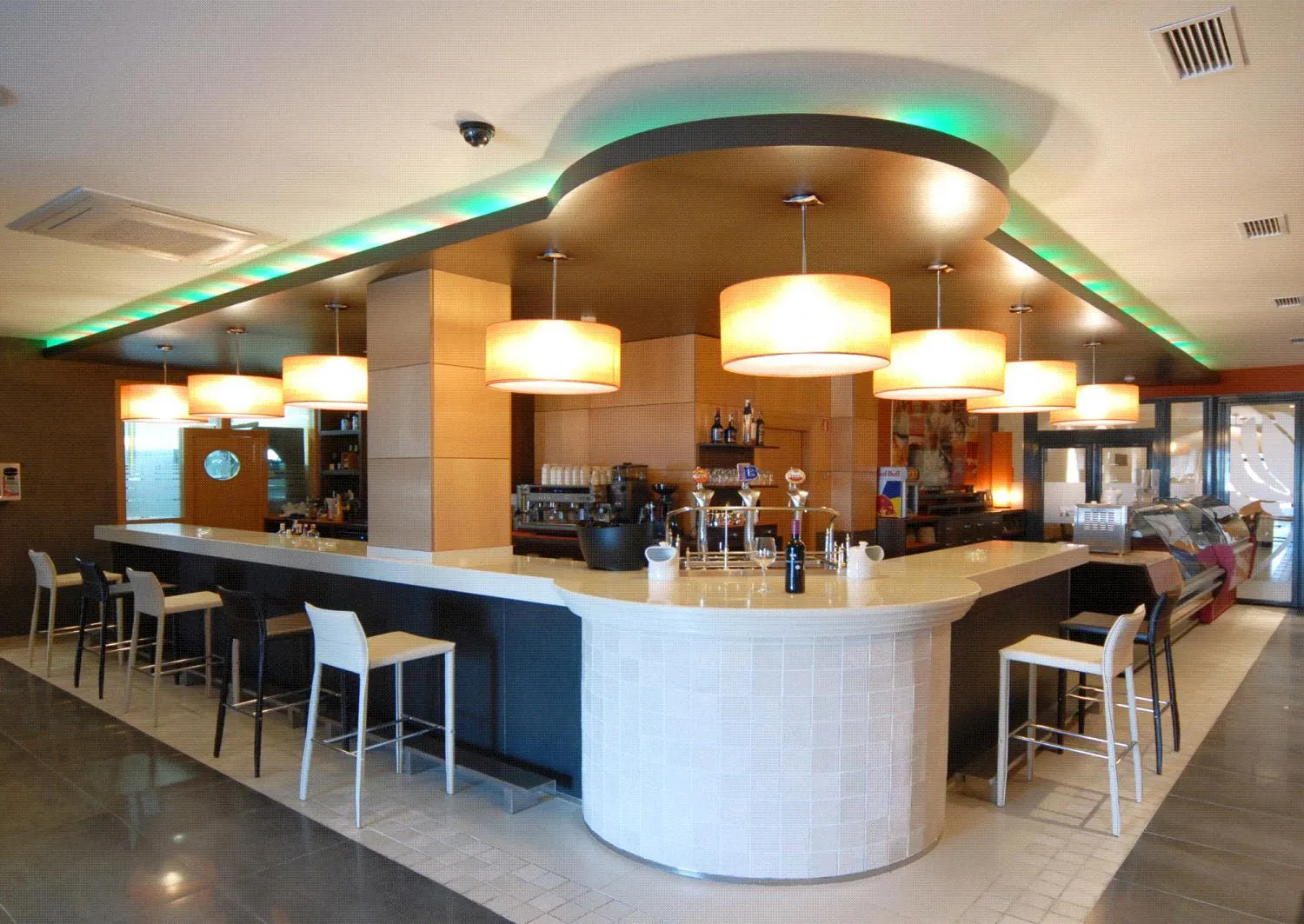 Lounge or bar in Hotel Macami