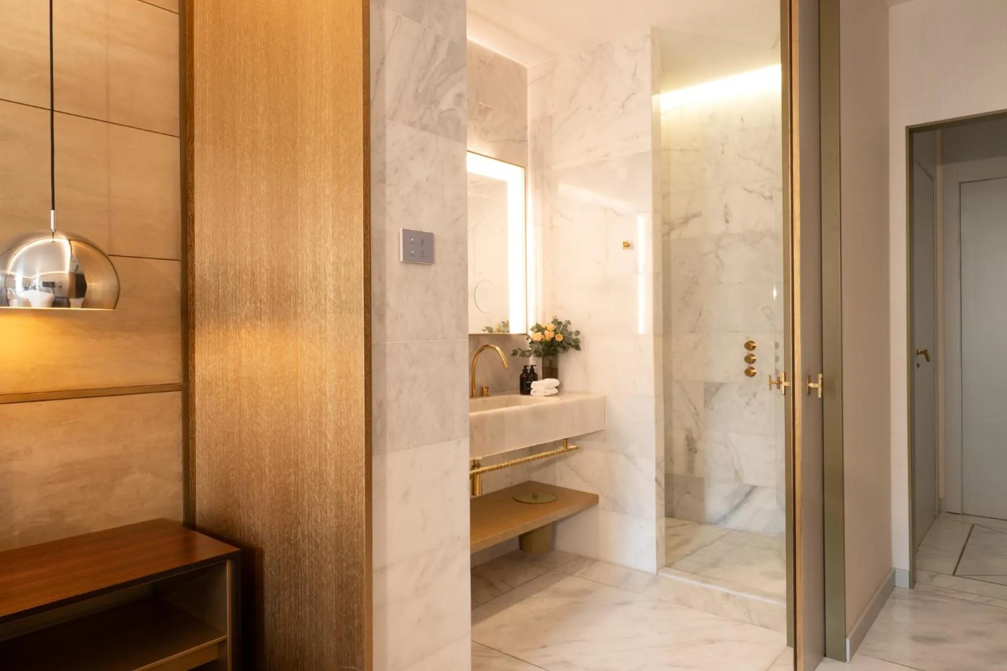 Shower in Almanac Barcelona