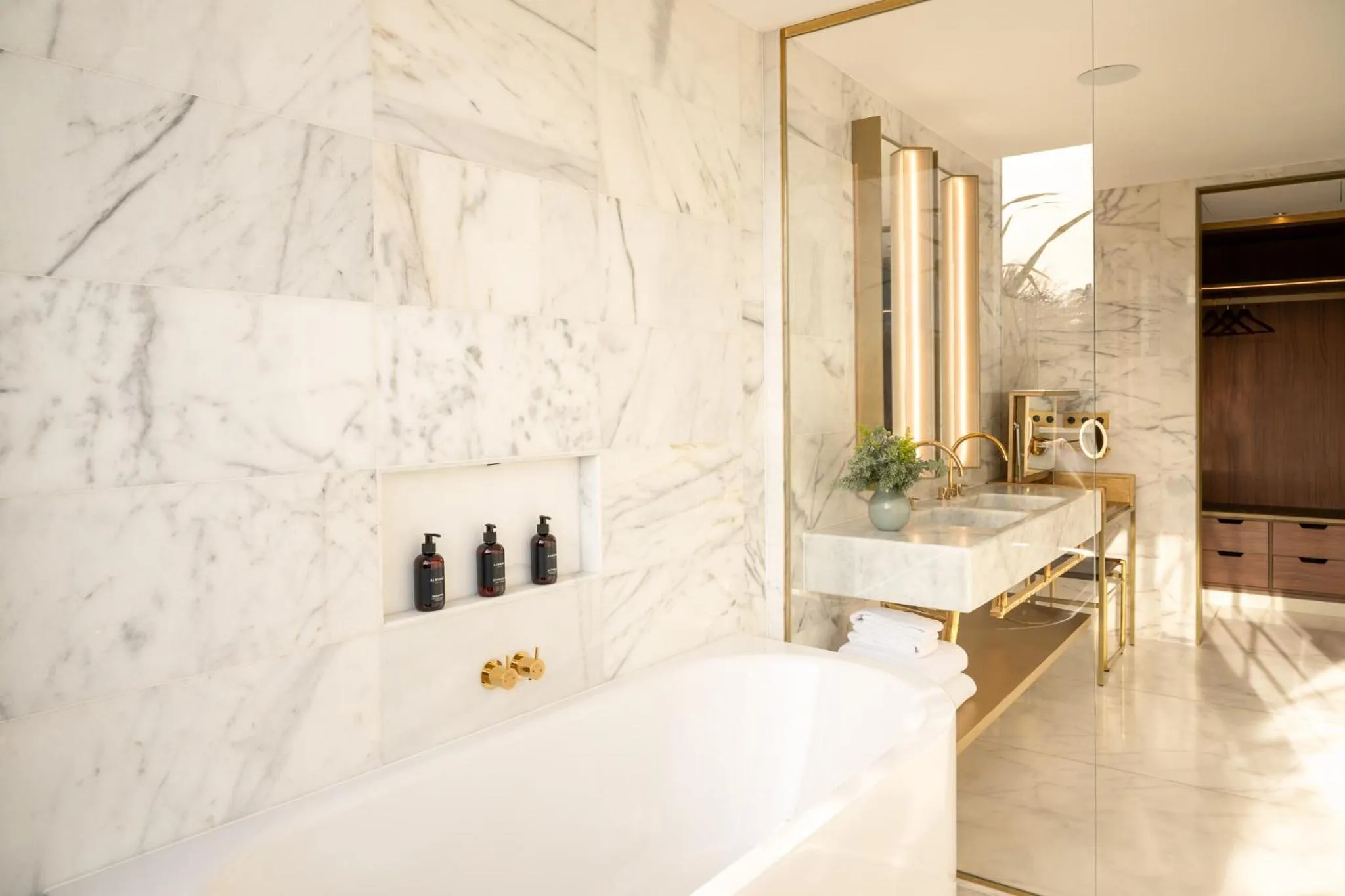 Bath in Almanac Barcelona