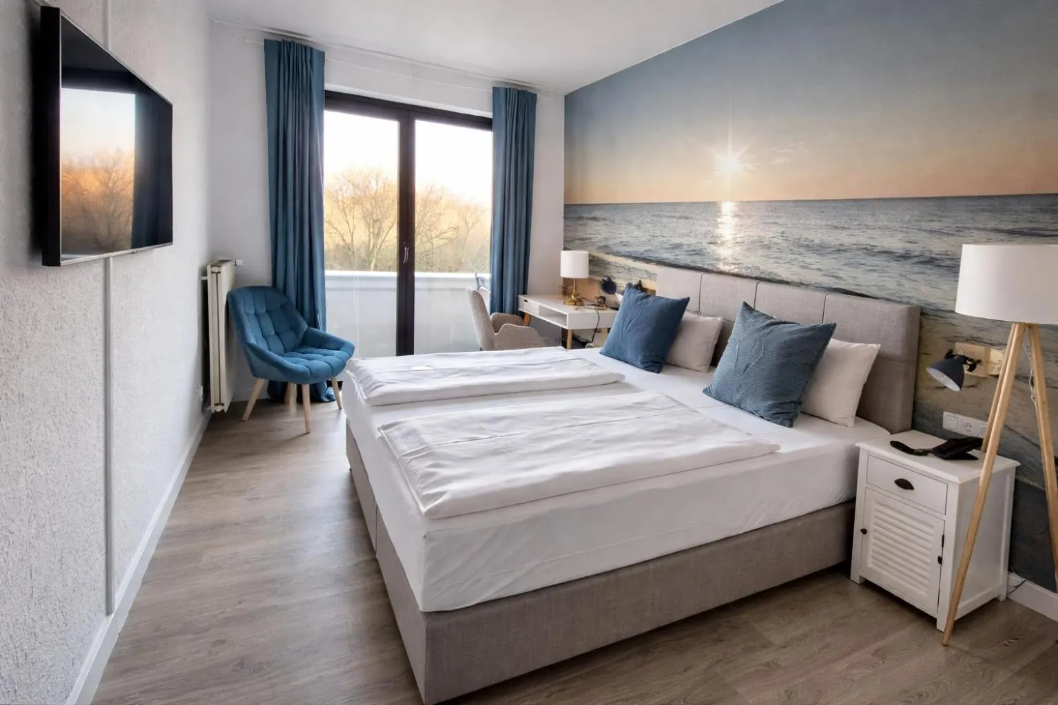 Photo of the whole room, Bed in Hotel Deichgraf