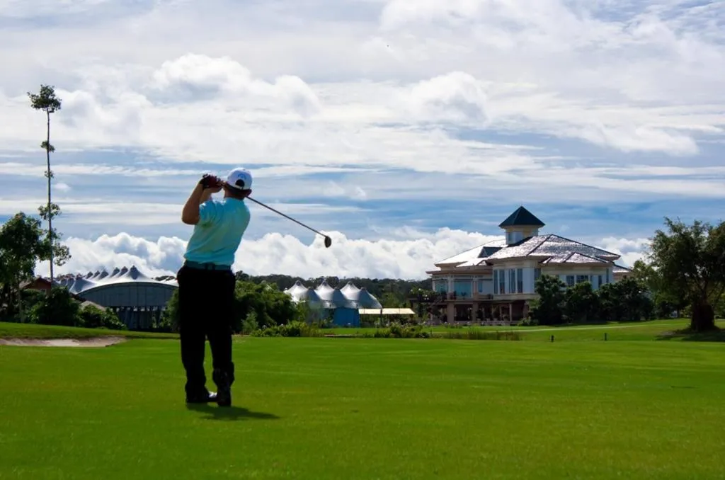 Golfcourse in Eastwood Valley Golf & Country Club