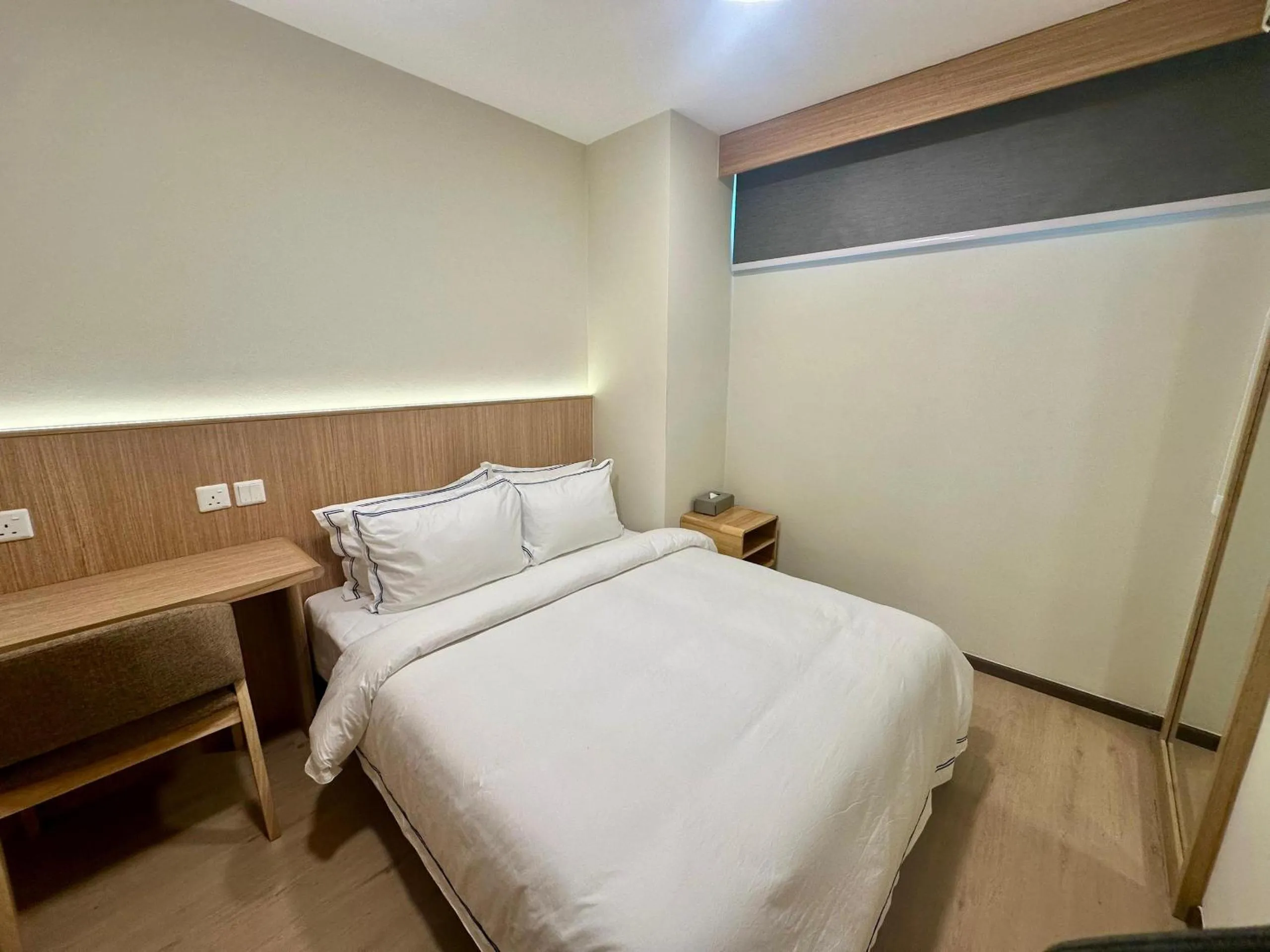 Bed in Eastwood Valley Golf & Country Club