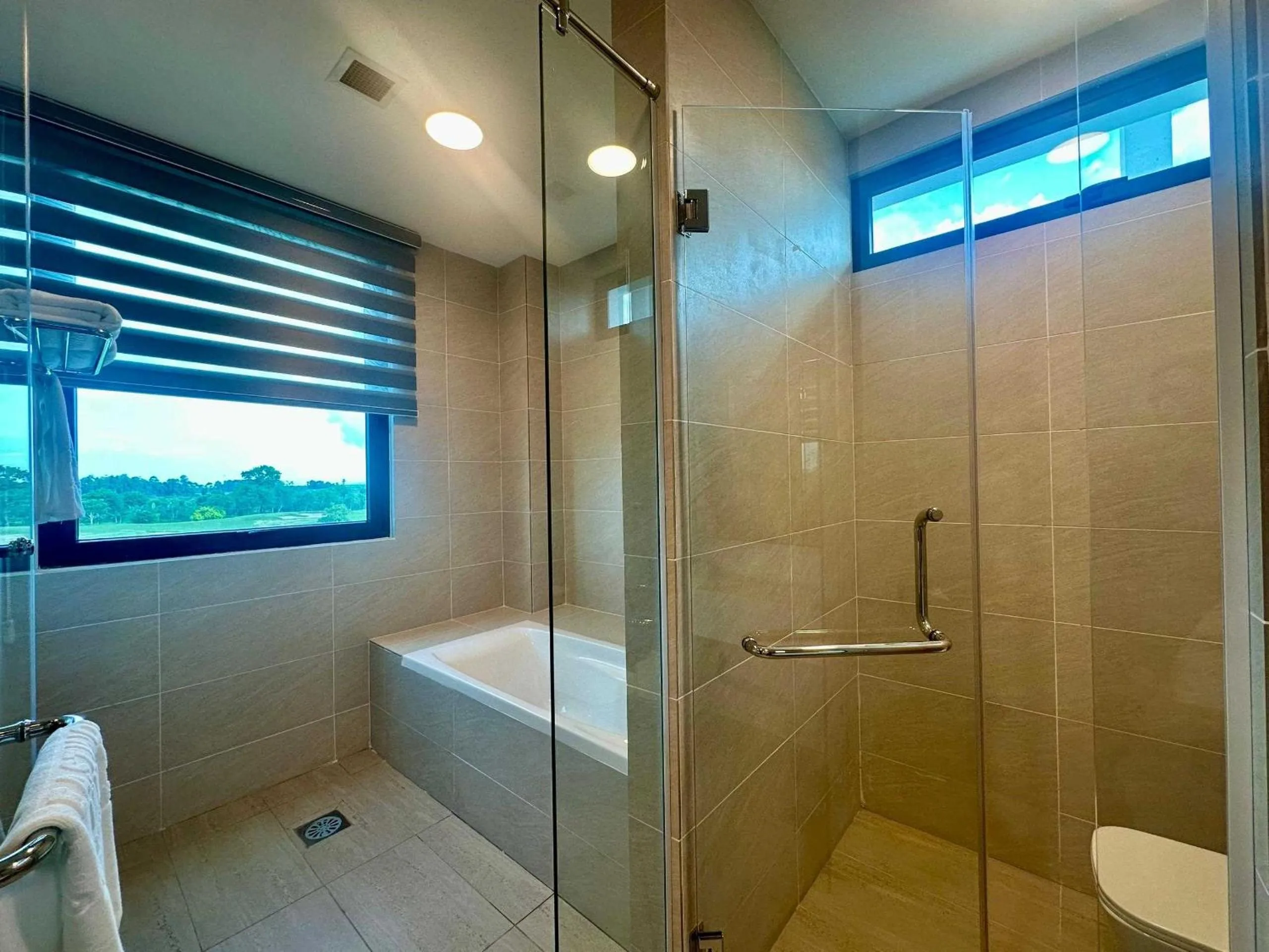 Eastwood Valley Golf & Country Club