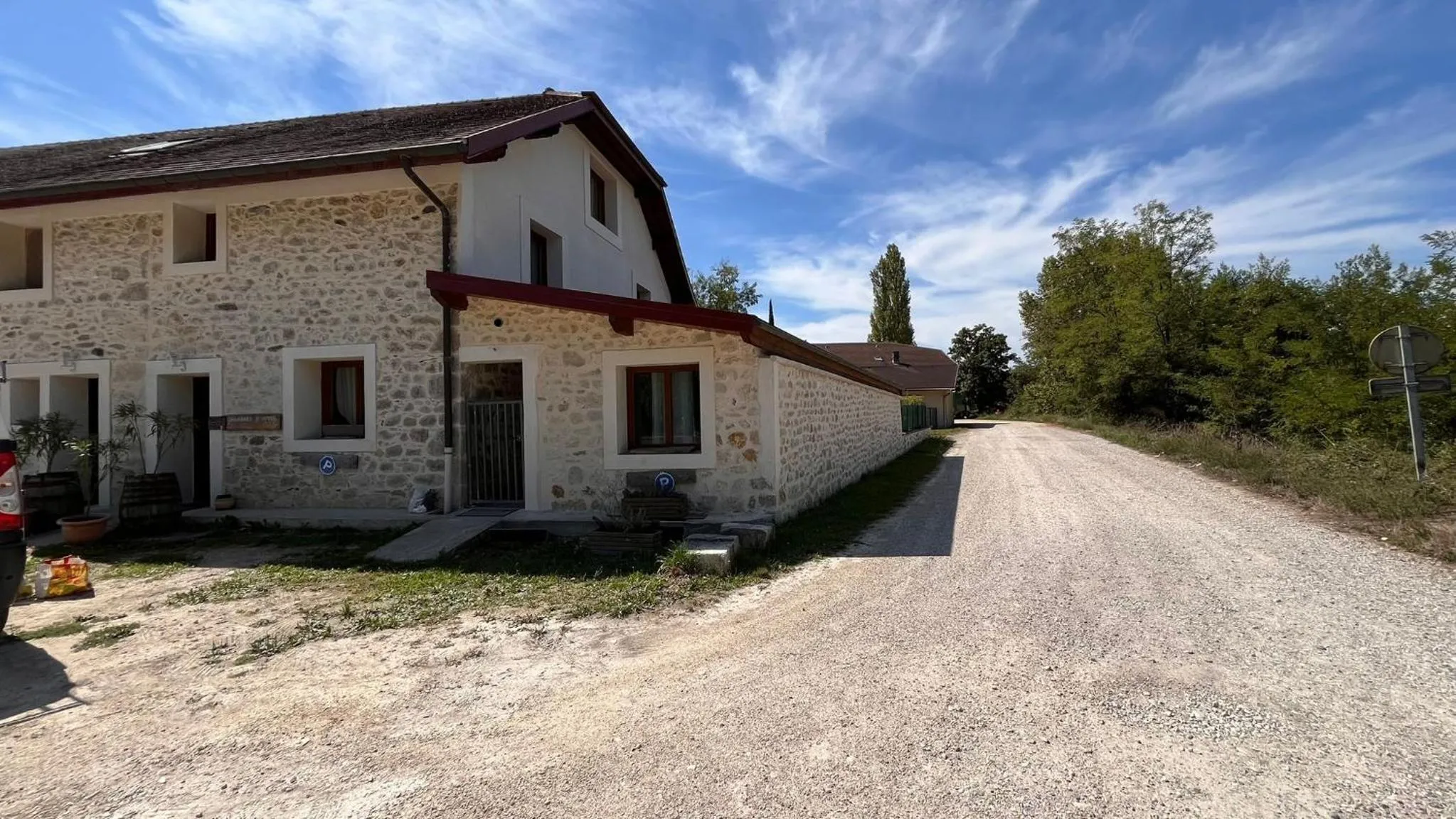 Property building in La ferme de Coron