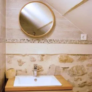 Shower in La ferme de Coron