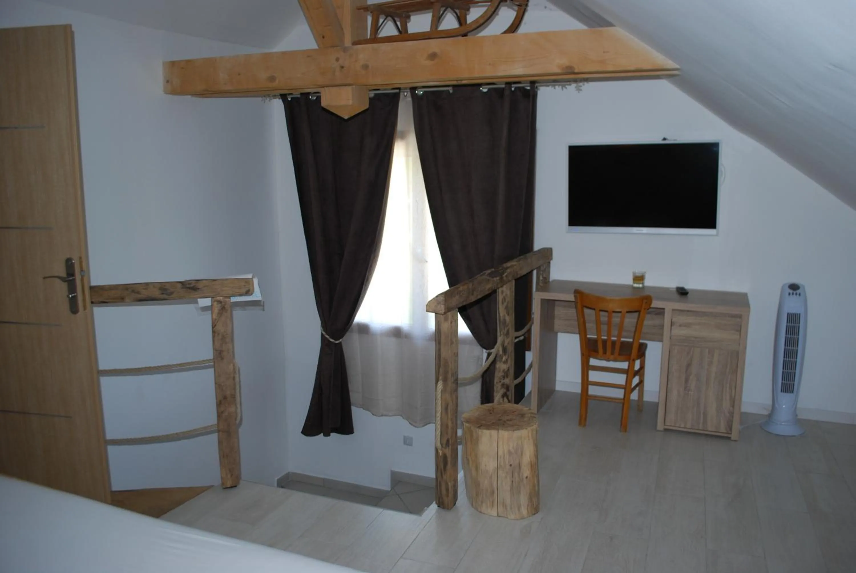 TV and multimedia in La ferme de Coron