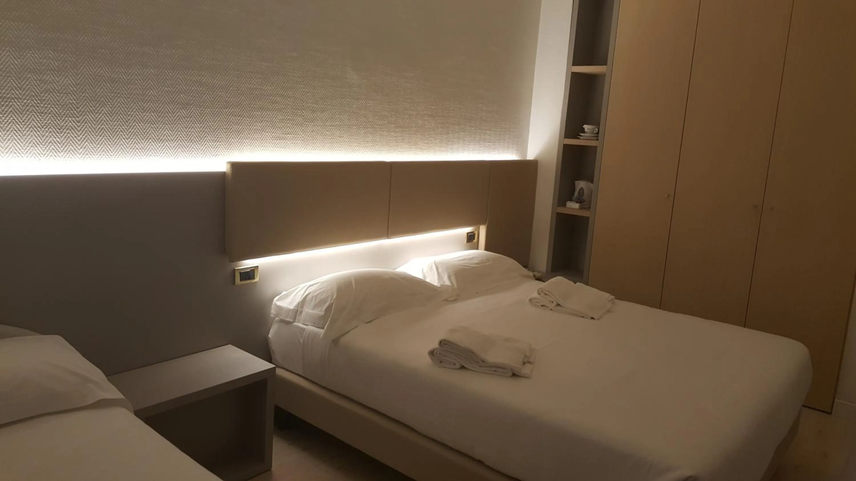 Bed in Hotel Augustus