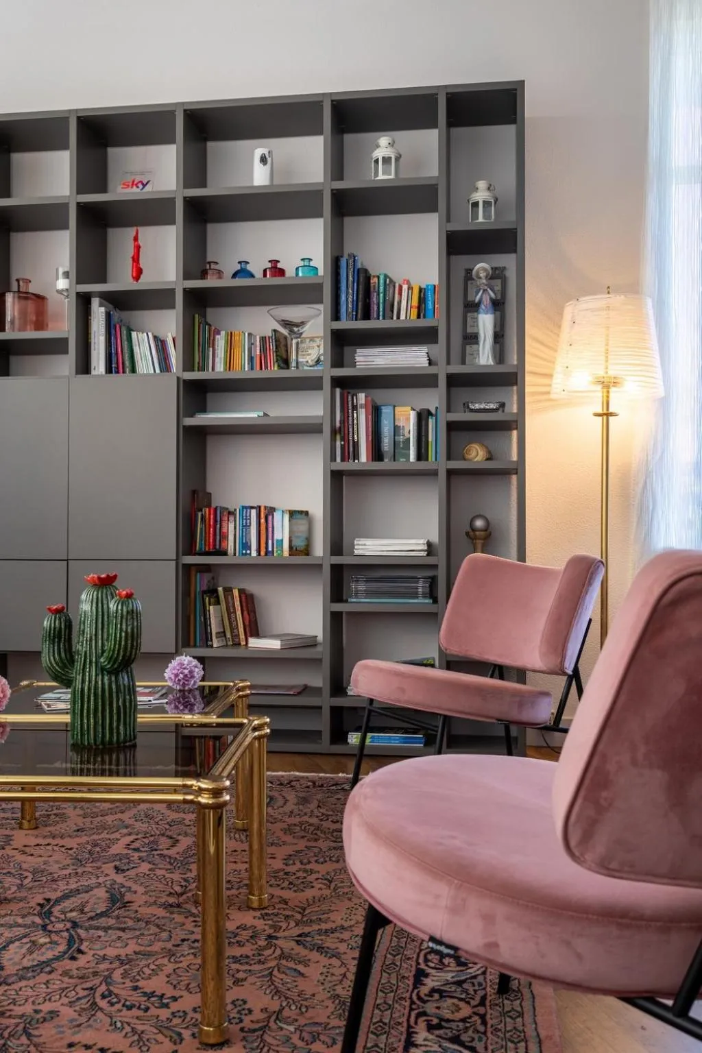 Restaurant/places to eat in Hotel Augustus