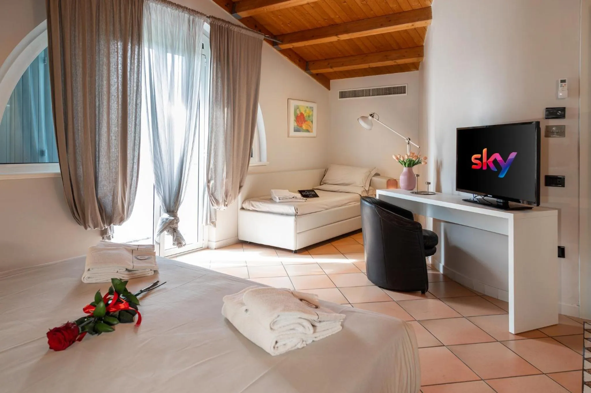 Bed in Hotel Augustus