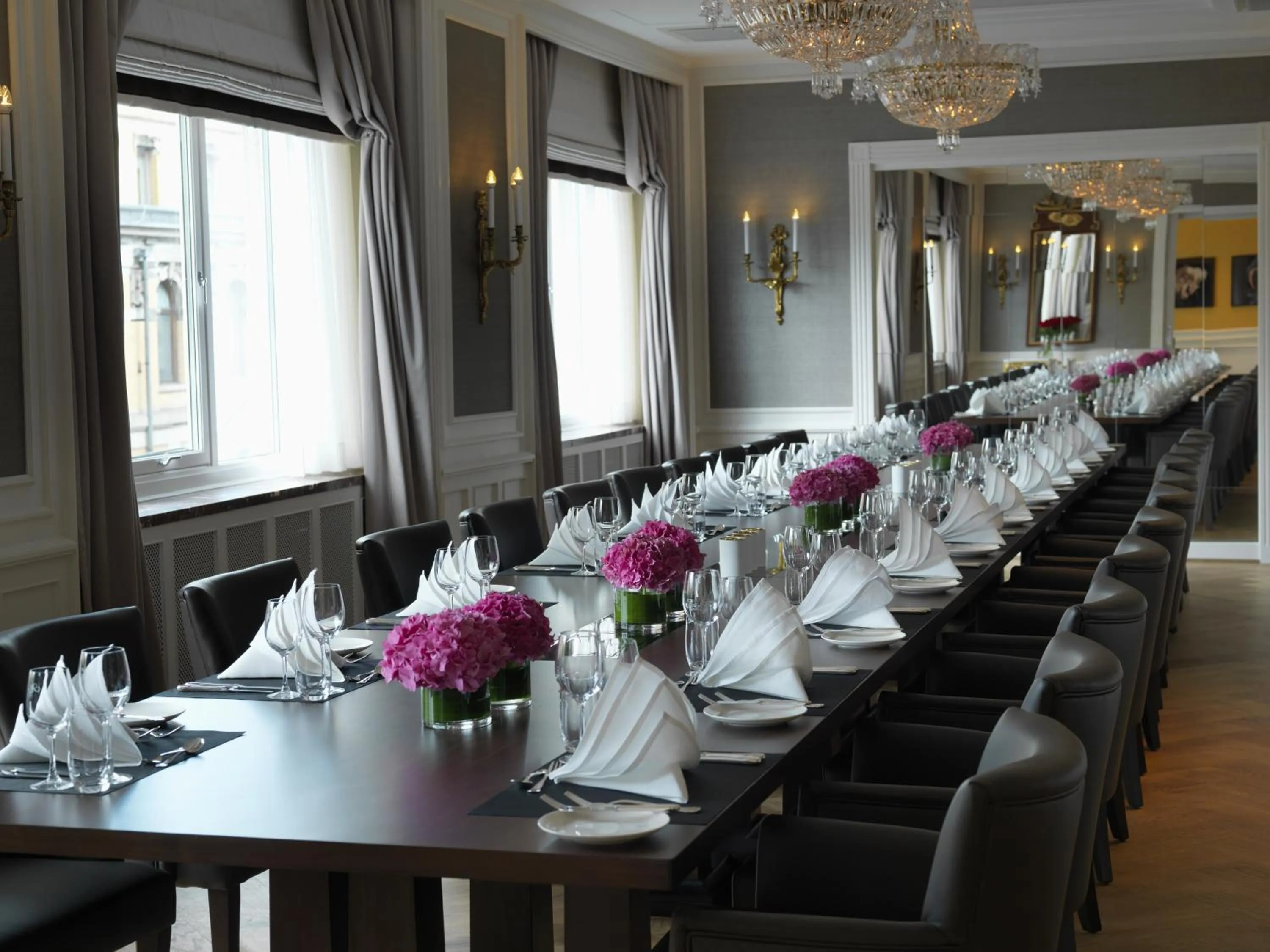 Business facilities in Hotel Continental