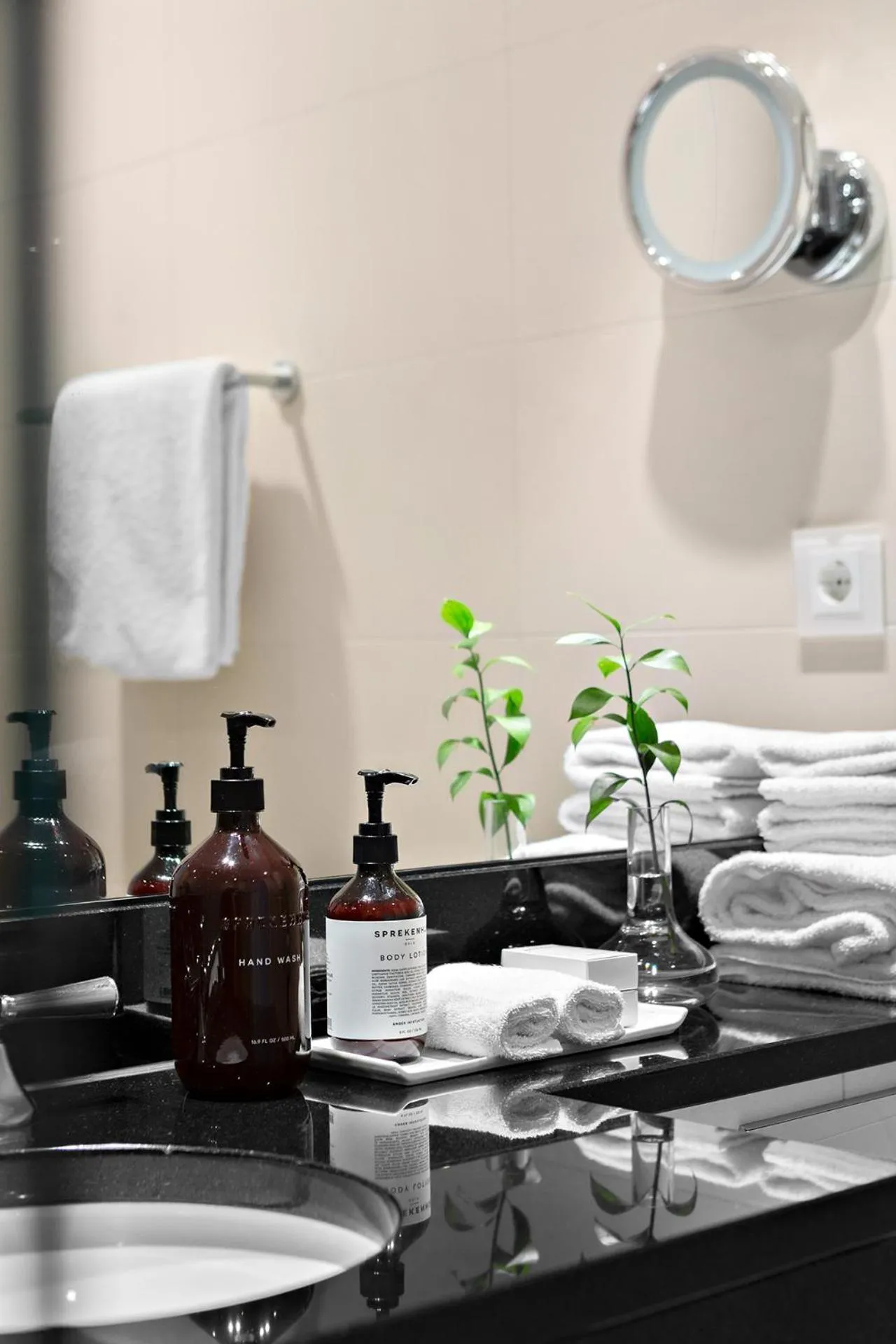 Bathroom in Hotel Continental