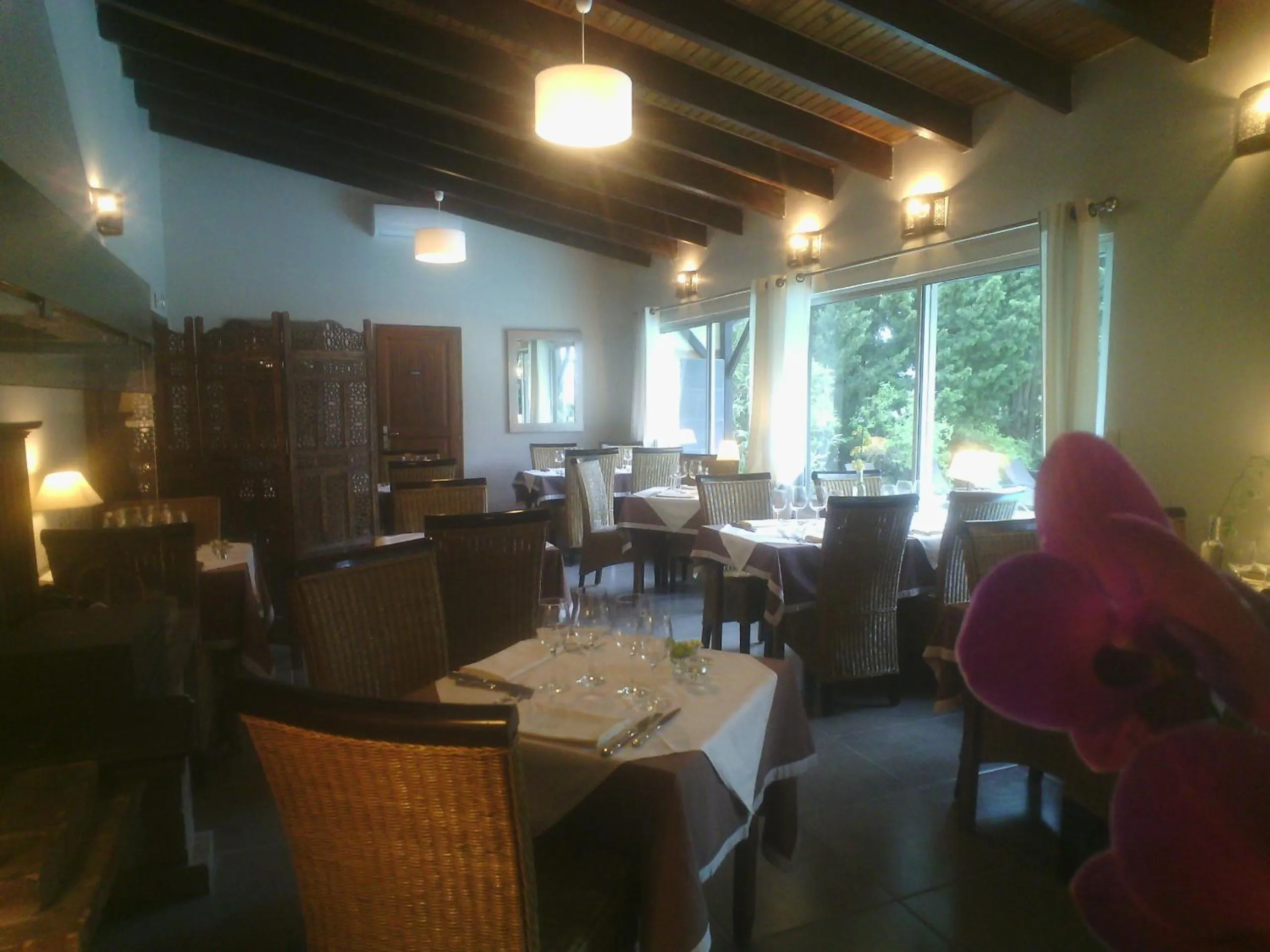 Restaurant/places to eat in Logis Hôtel - Restaurant Résidence Les Cèdres