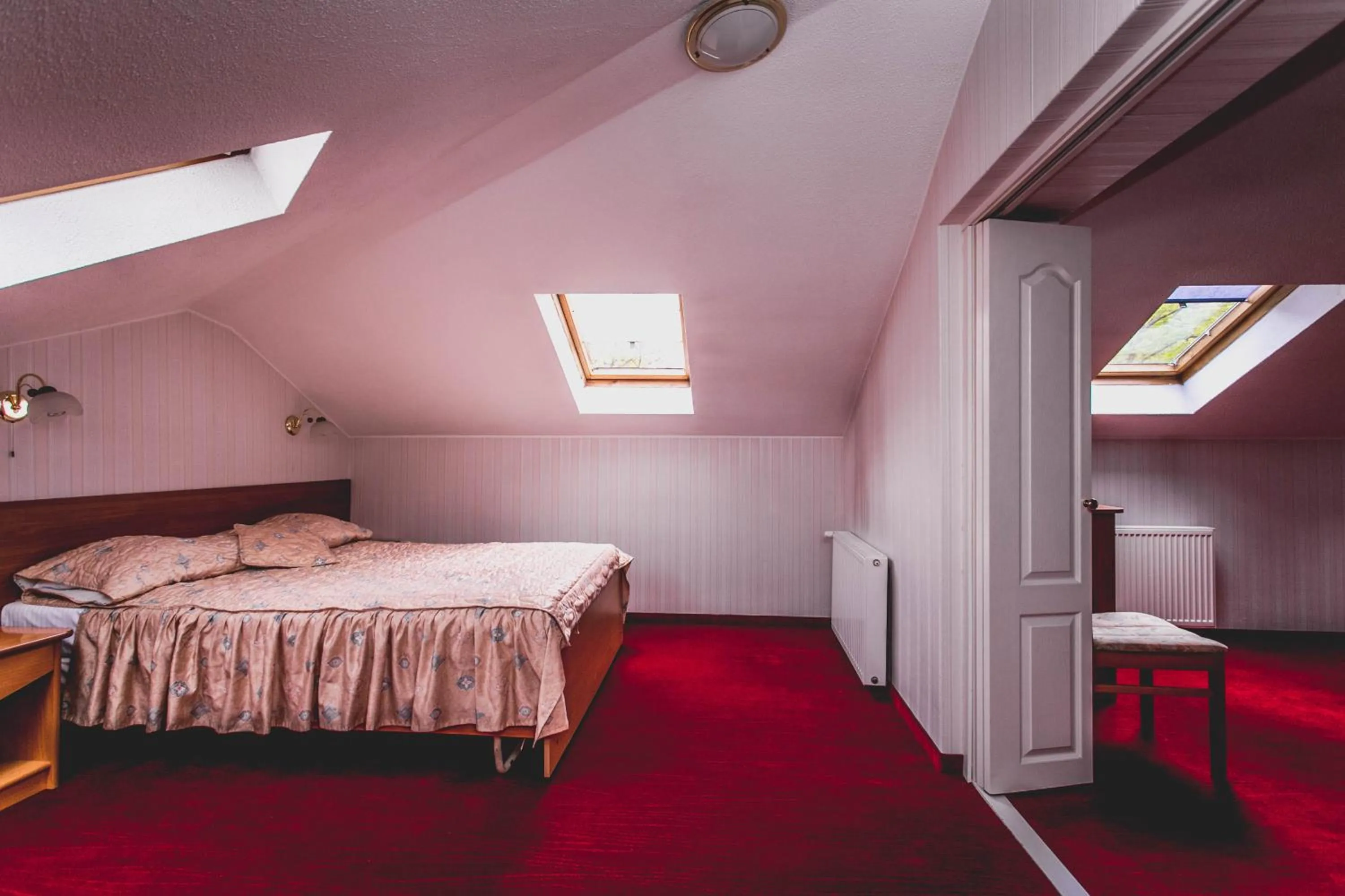 Photo of the whole room, Bed in Hotel Twins