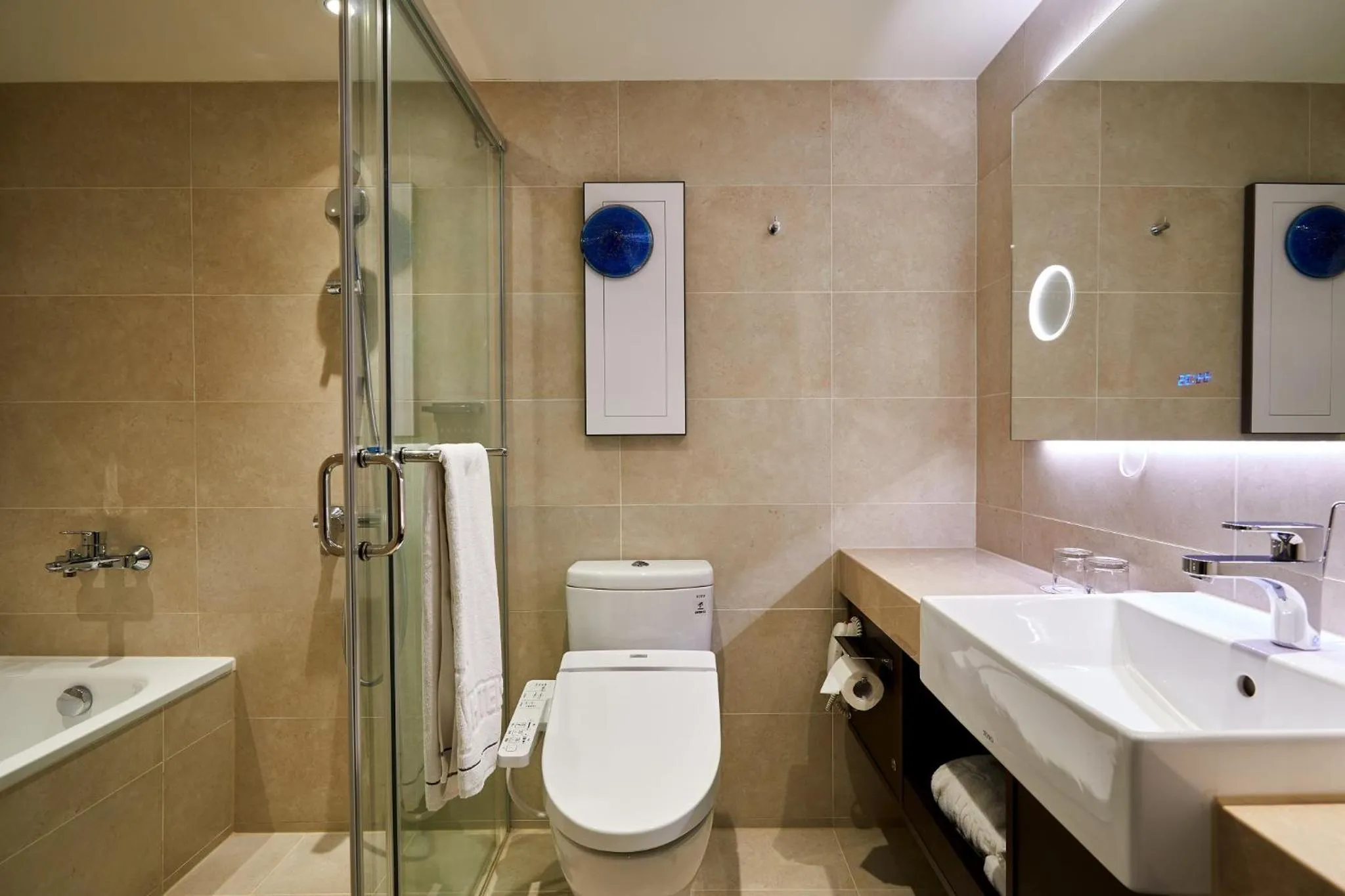 Shower in K Hotel Taipei Chang-An