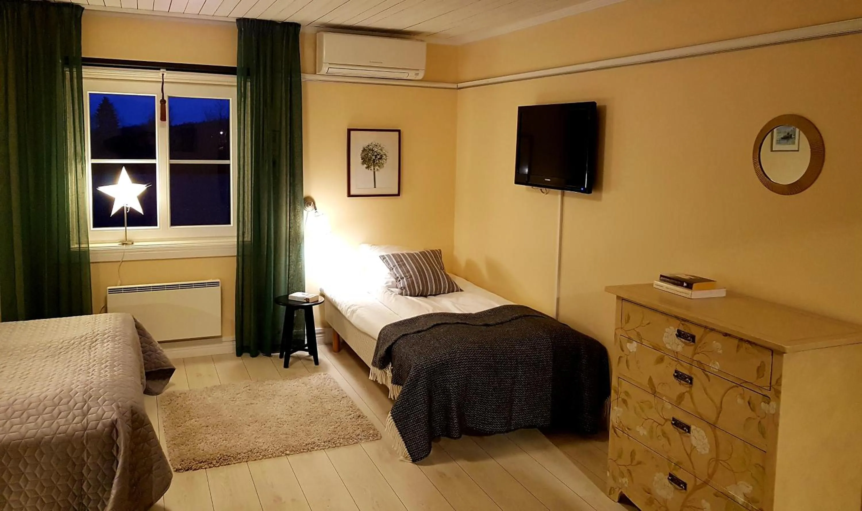 Photo of the whole room, Bed in Ulvsby Herrgård