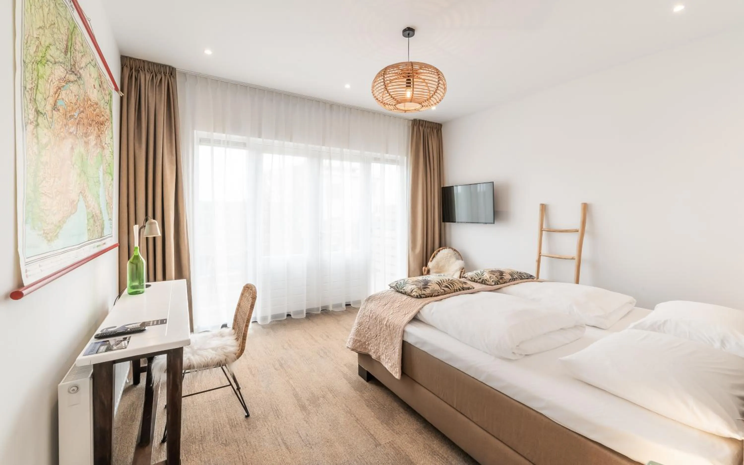 Balcony/Terrace, Bed in Het Vlielandhotel