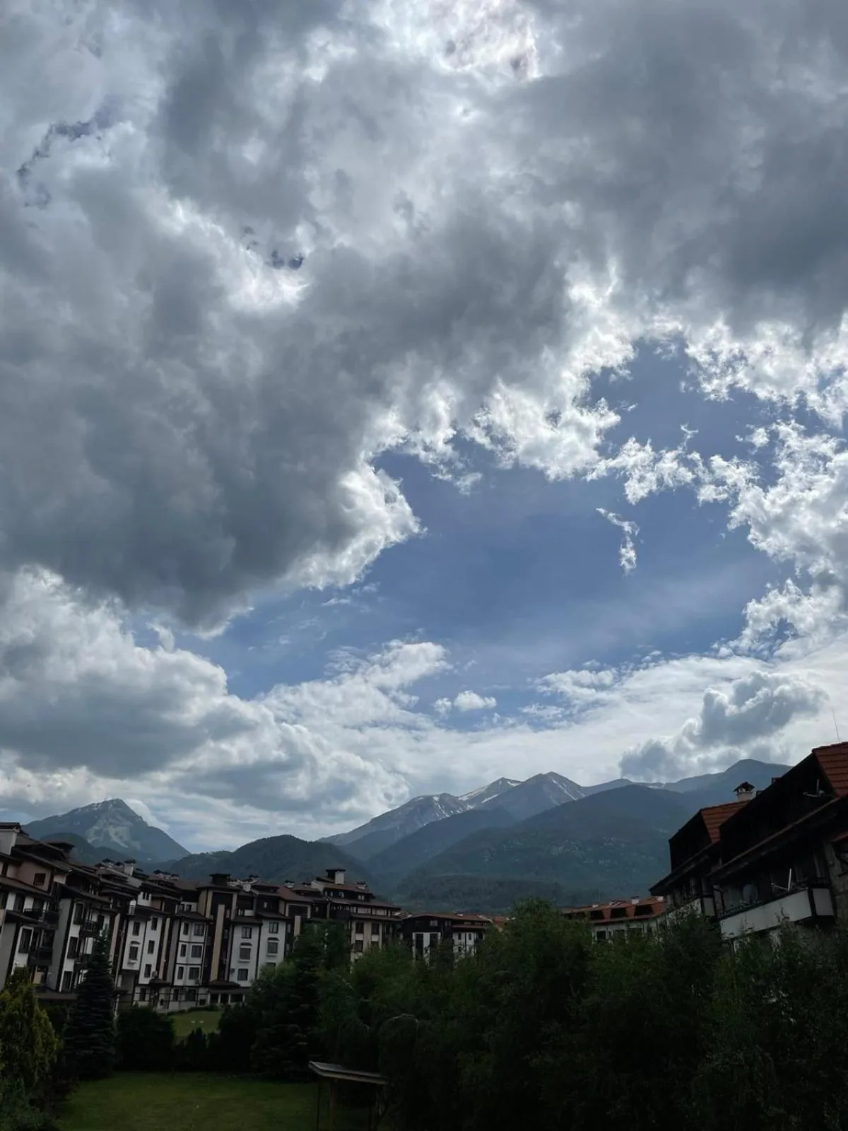 Garden in Parklands Hotel & Pool