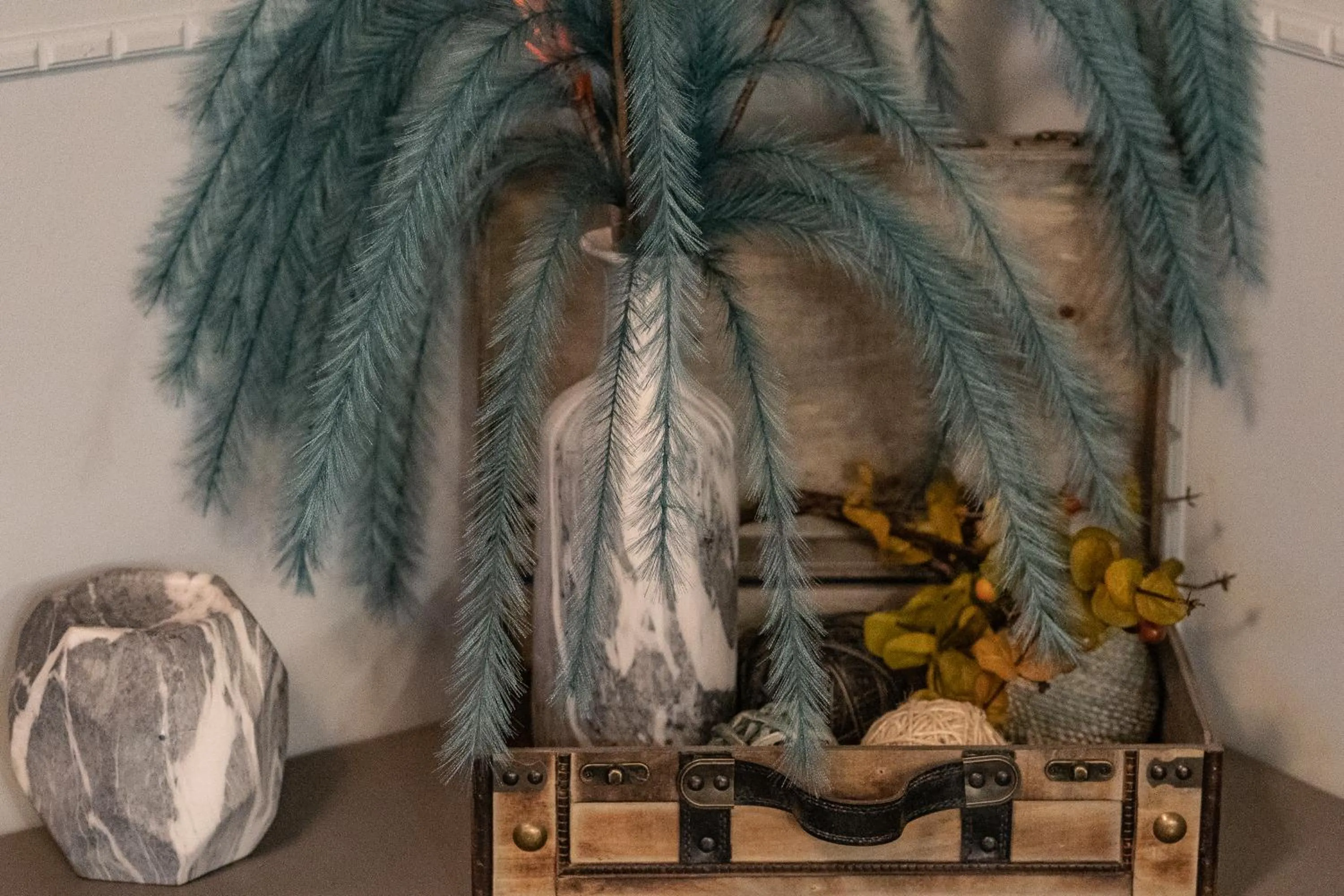 Decorative detail in Hotel et Motel Le Chateauguay