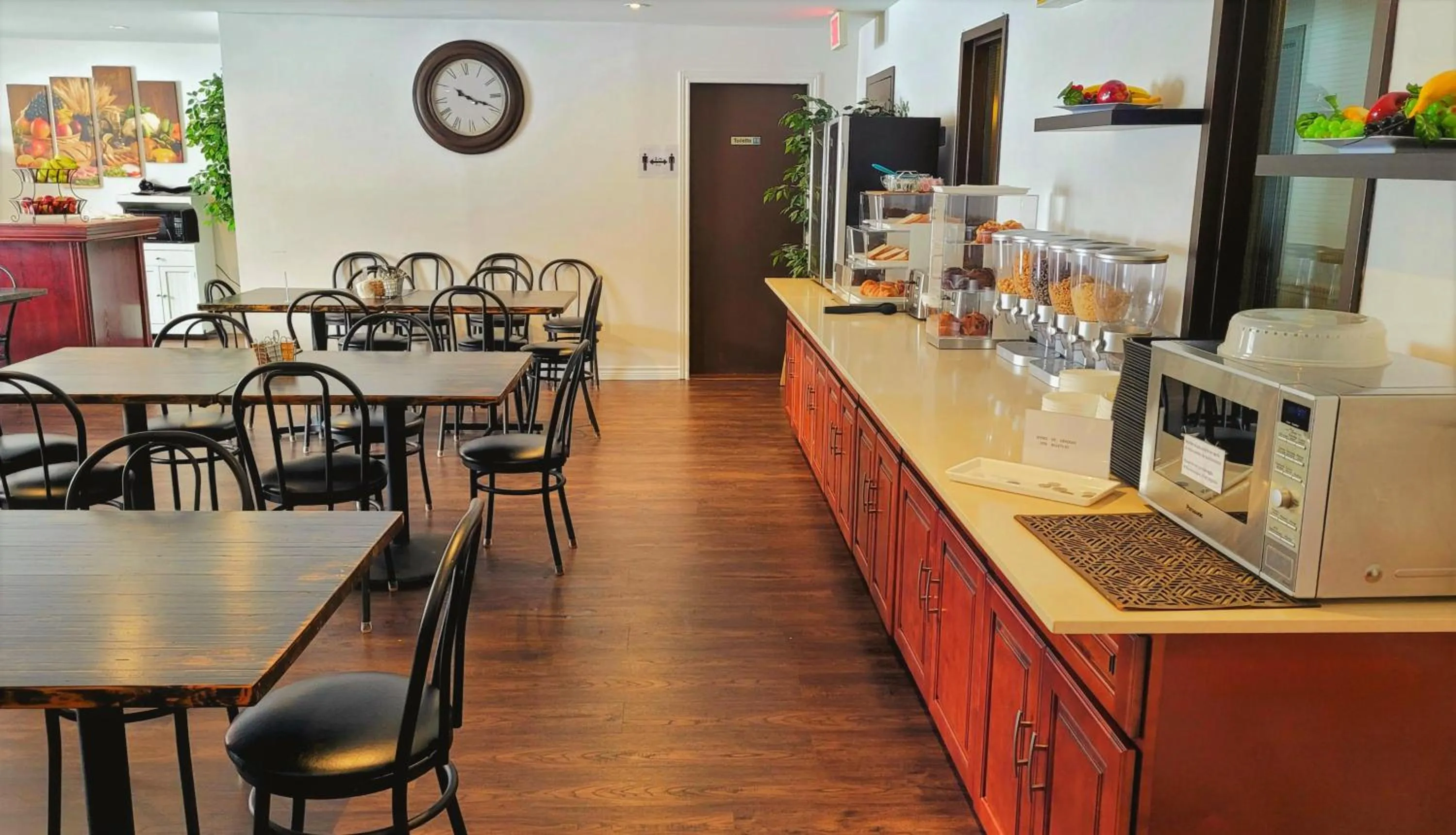 Breakfast in Hotel et Motel Le Chateauguay