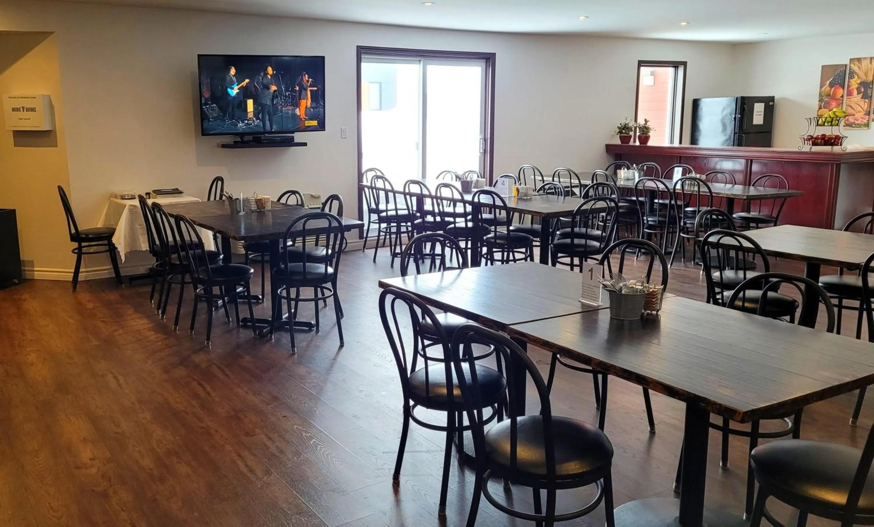 Breakfast in Hotel et Motel Le Chateauguay