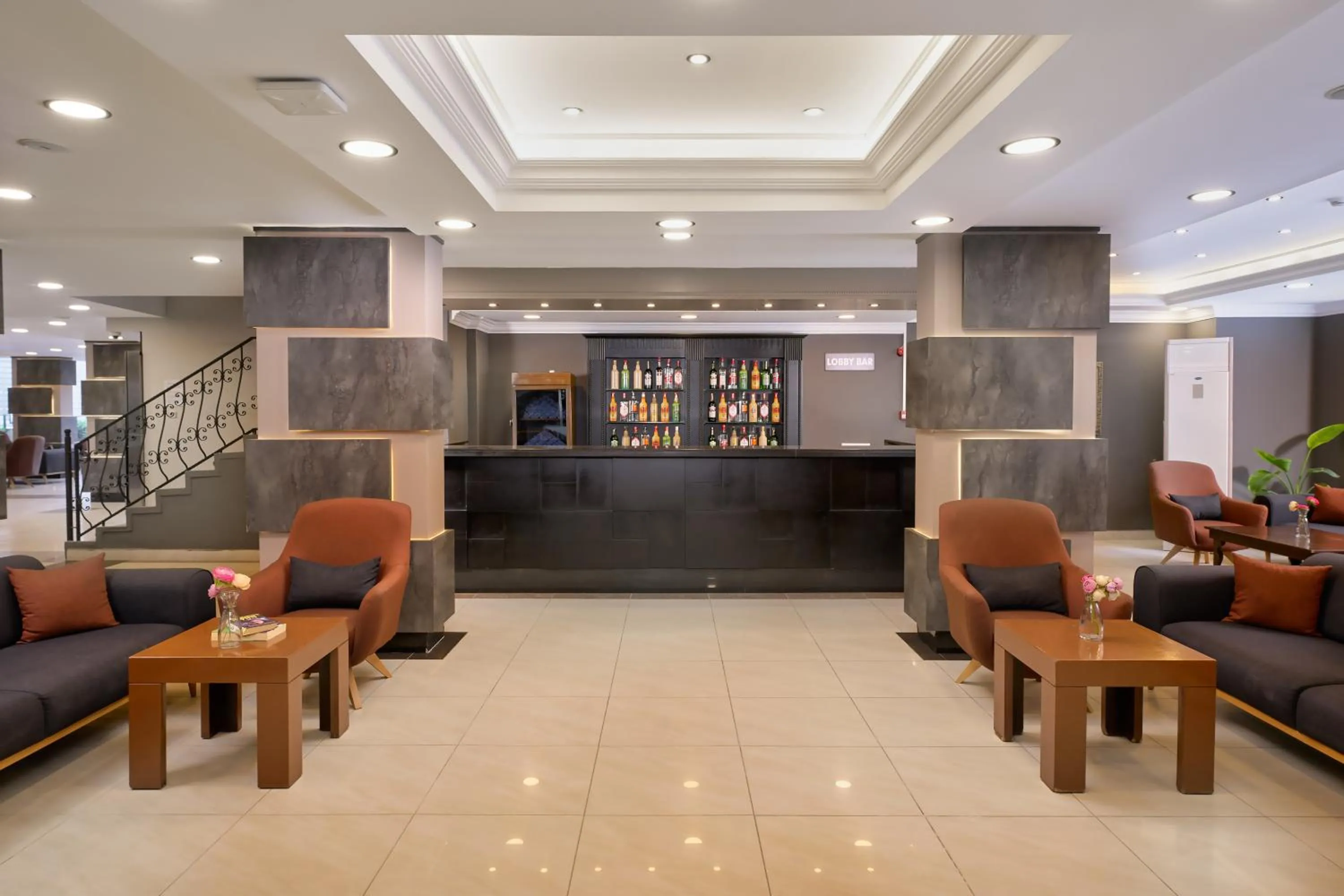 Lounge or bar in Kaila Krizantem Hotel