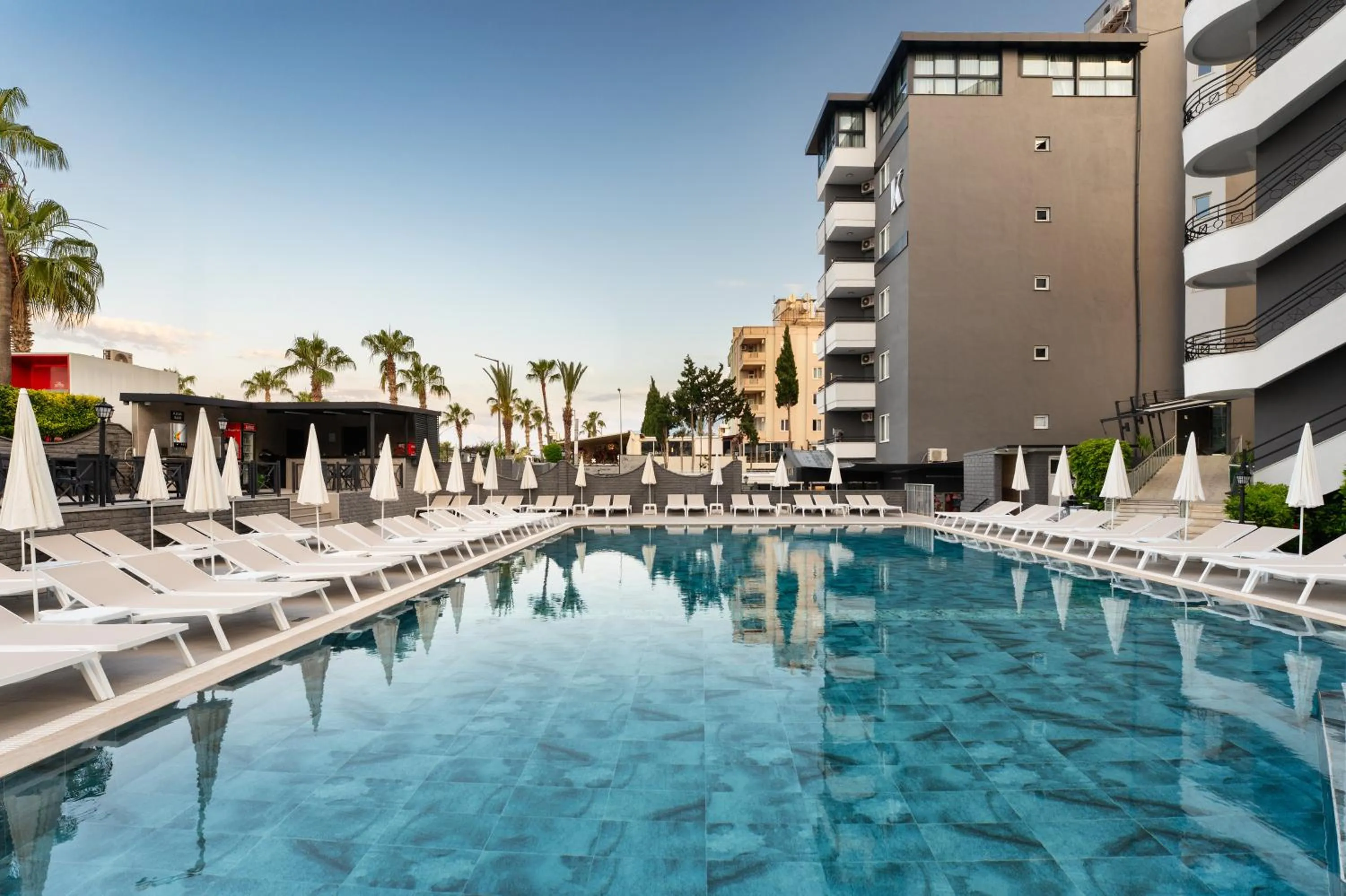 Swimming pool in Kaila Krizantem Hotel
