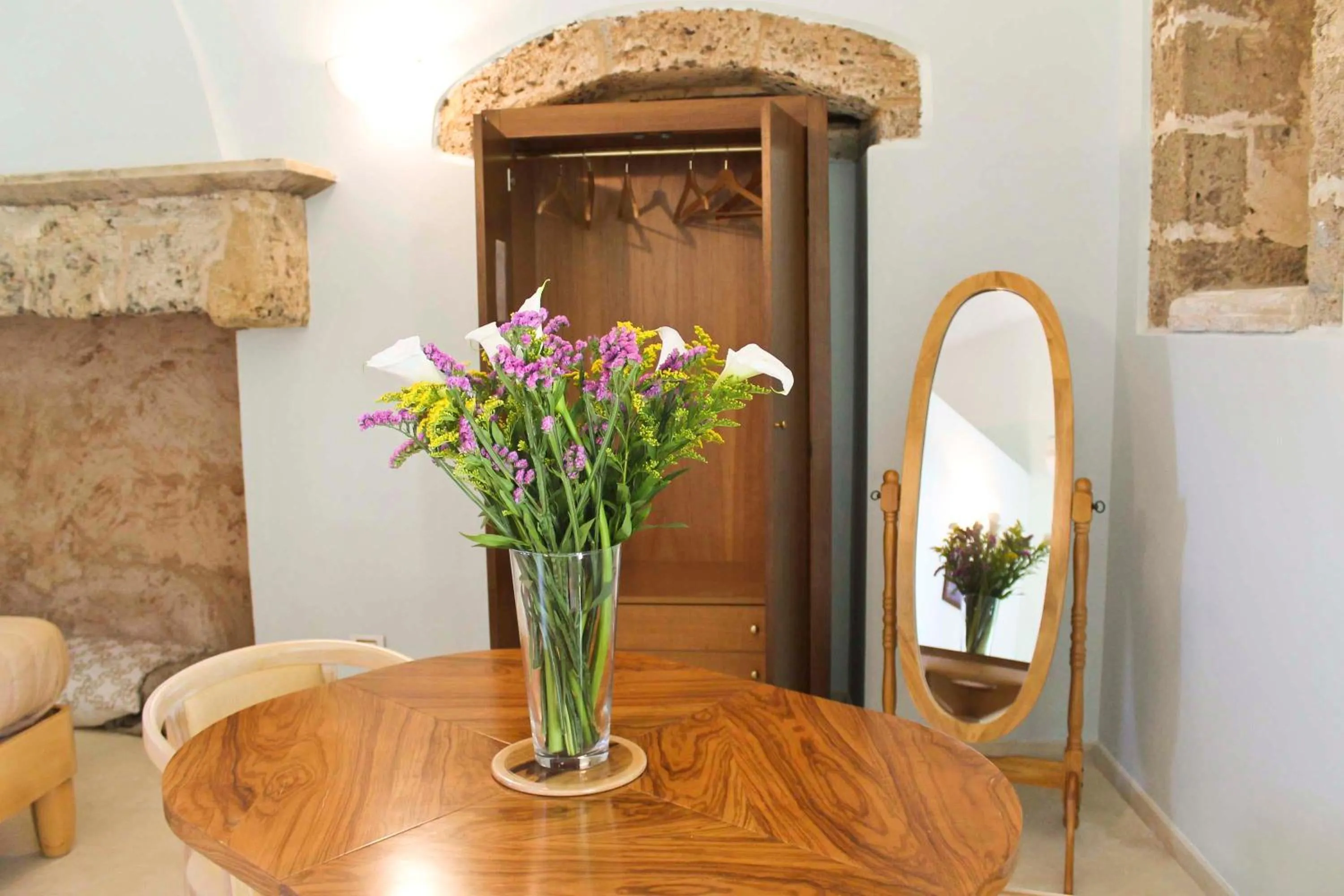 Seating area in Masseria Pizzofalcone