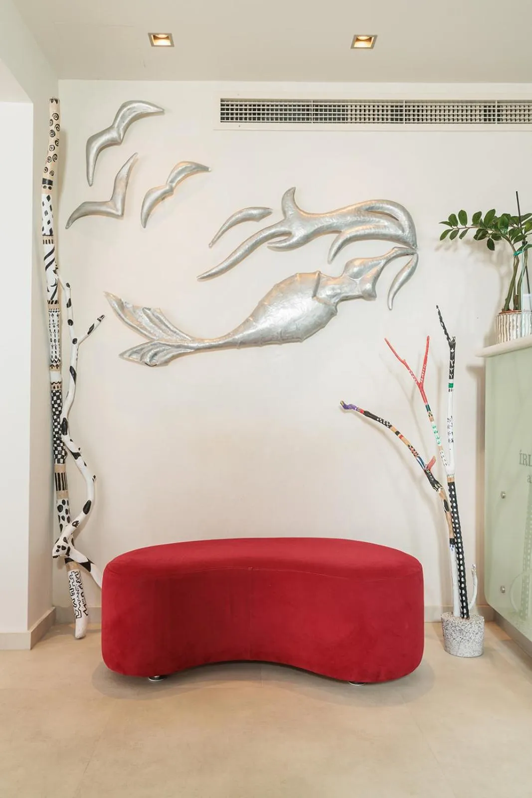 Decorative detail in Iria Beach Art Hotel