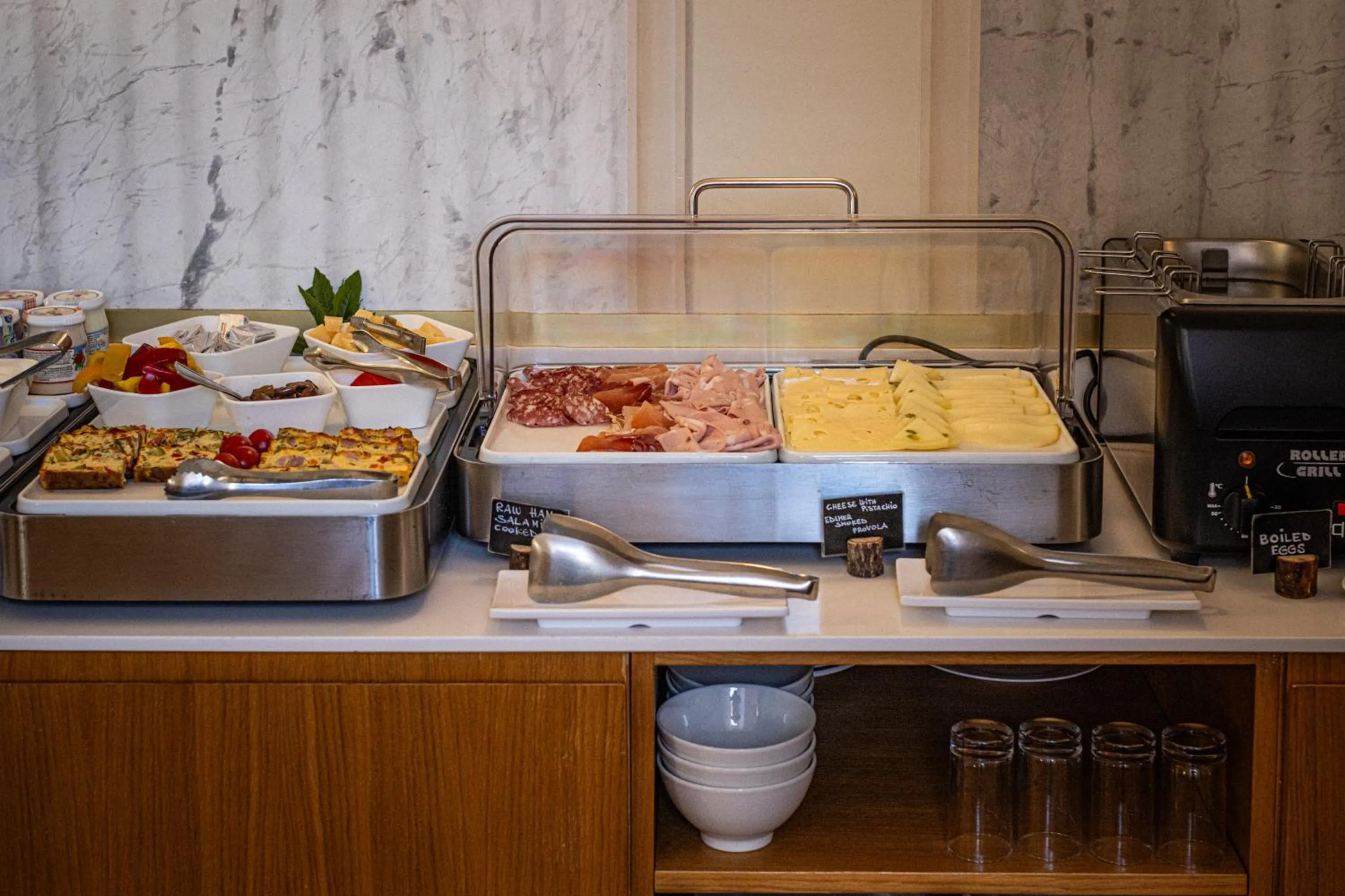 Food and drinks in 9Hotel Cesari