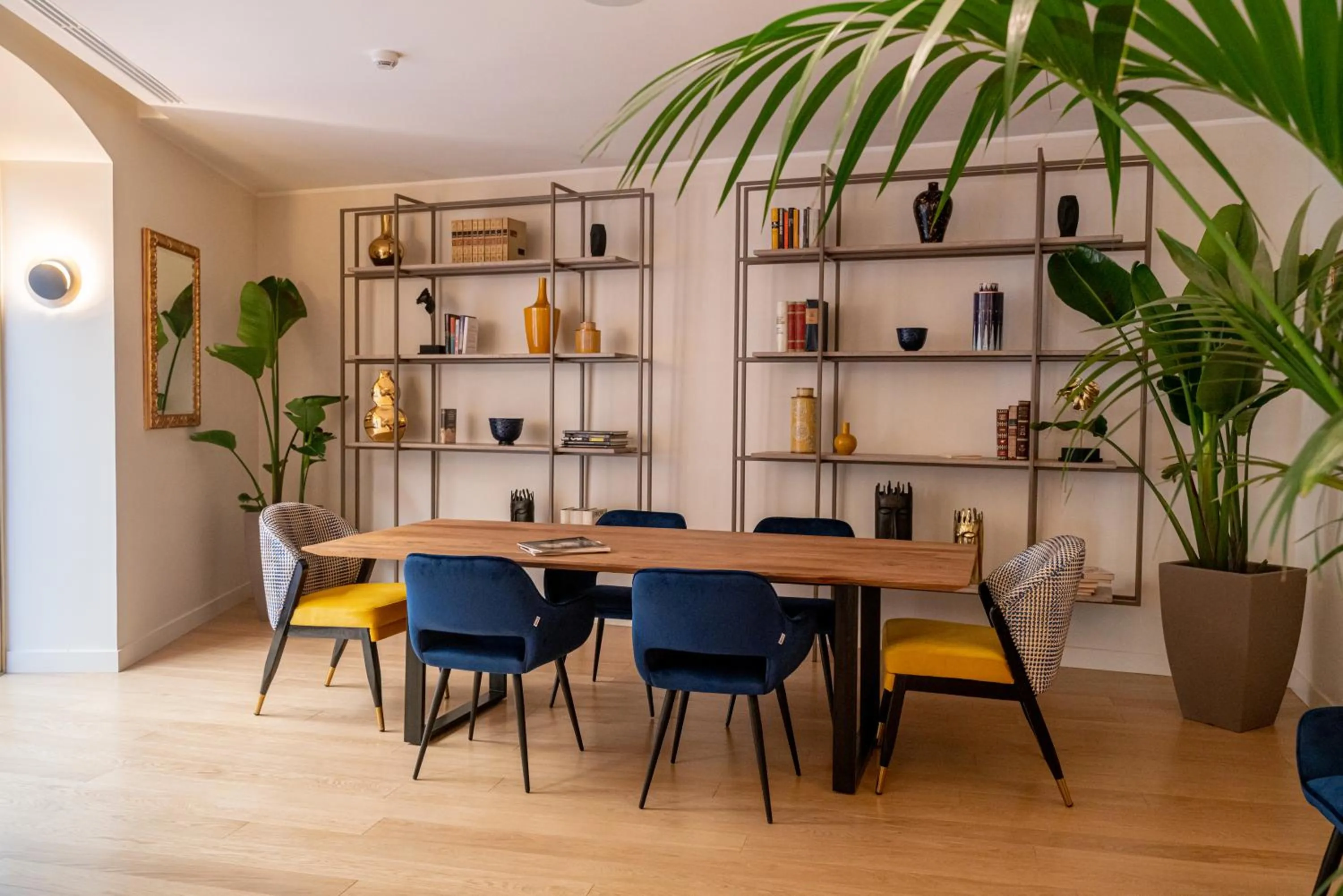 Seating area in 9Hotel Cesari