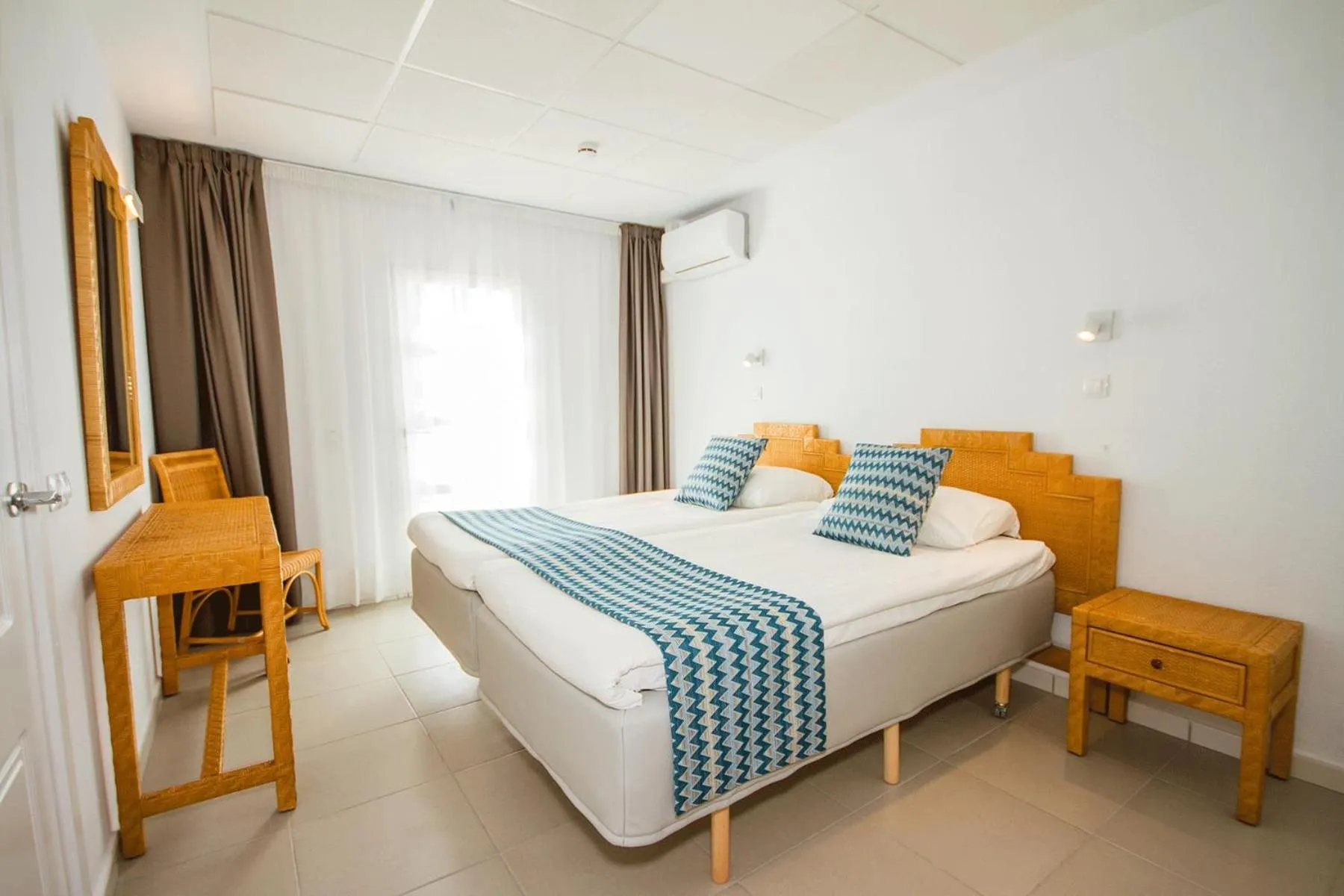 Photo of the whole room, Bed in Servatur Terrazamar Sun Suite