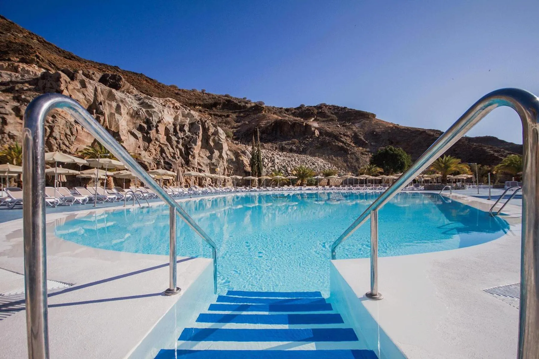 Swimming pool in Servatur Terrazamar Sun Suite