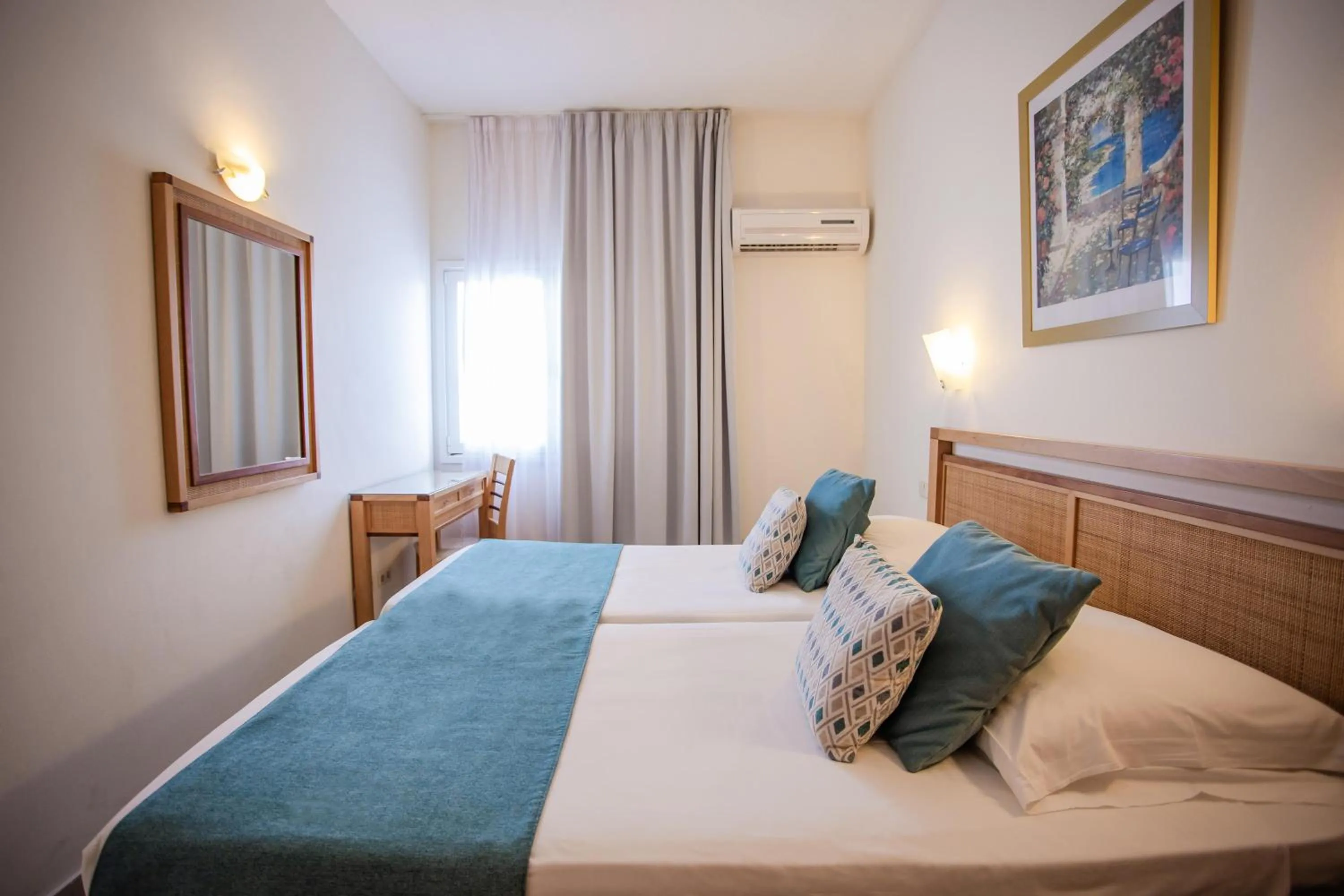 Photo of the whole room, Bed in Servatur Terrazamar Sun Suite