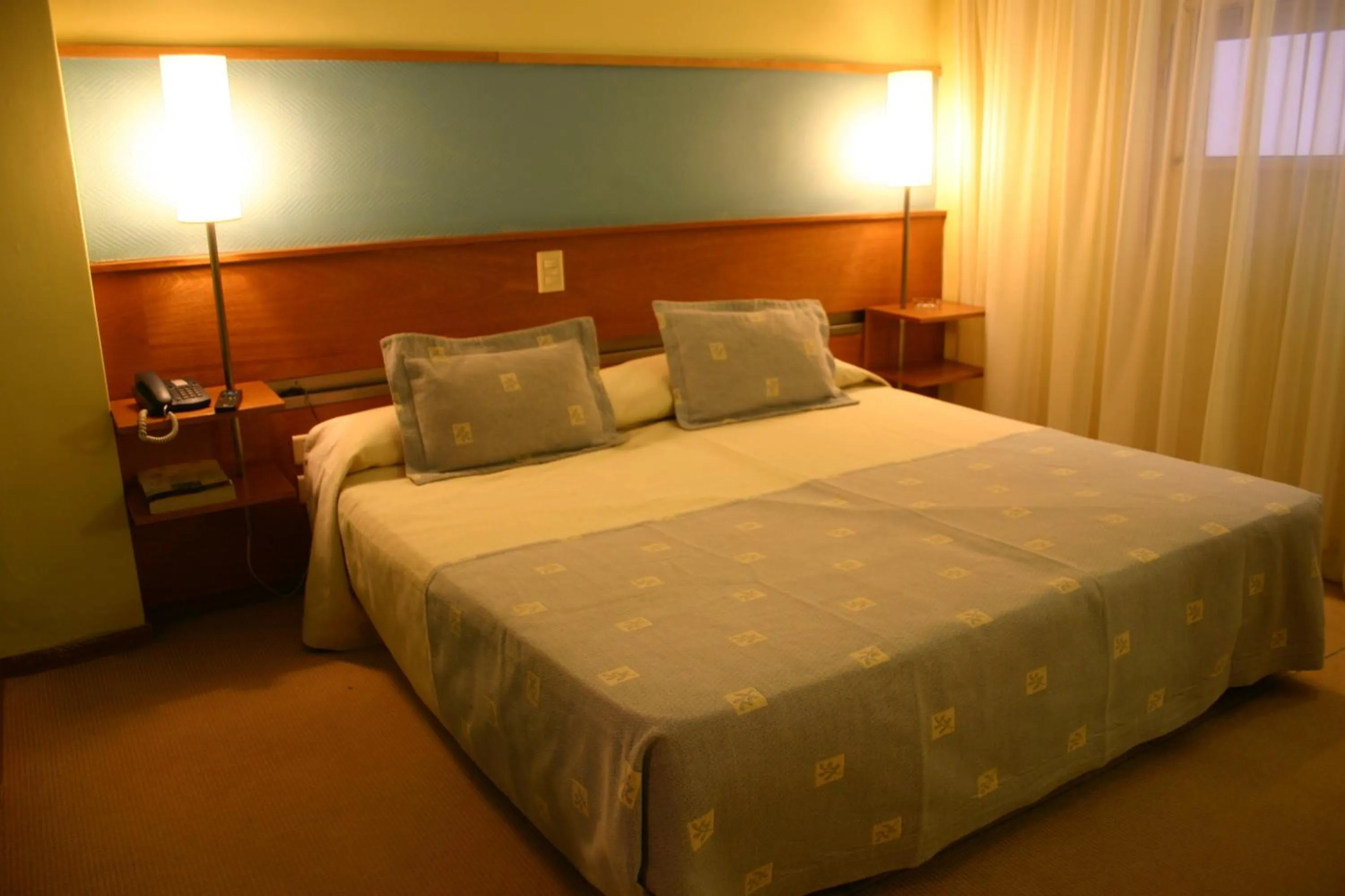 Bedroom, Bed in Hotel Cordon Del Plata