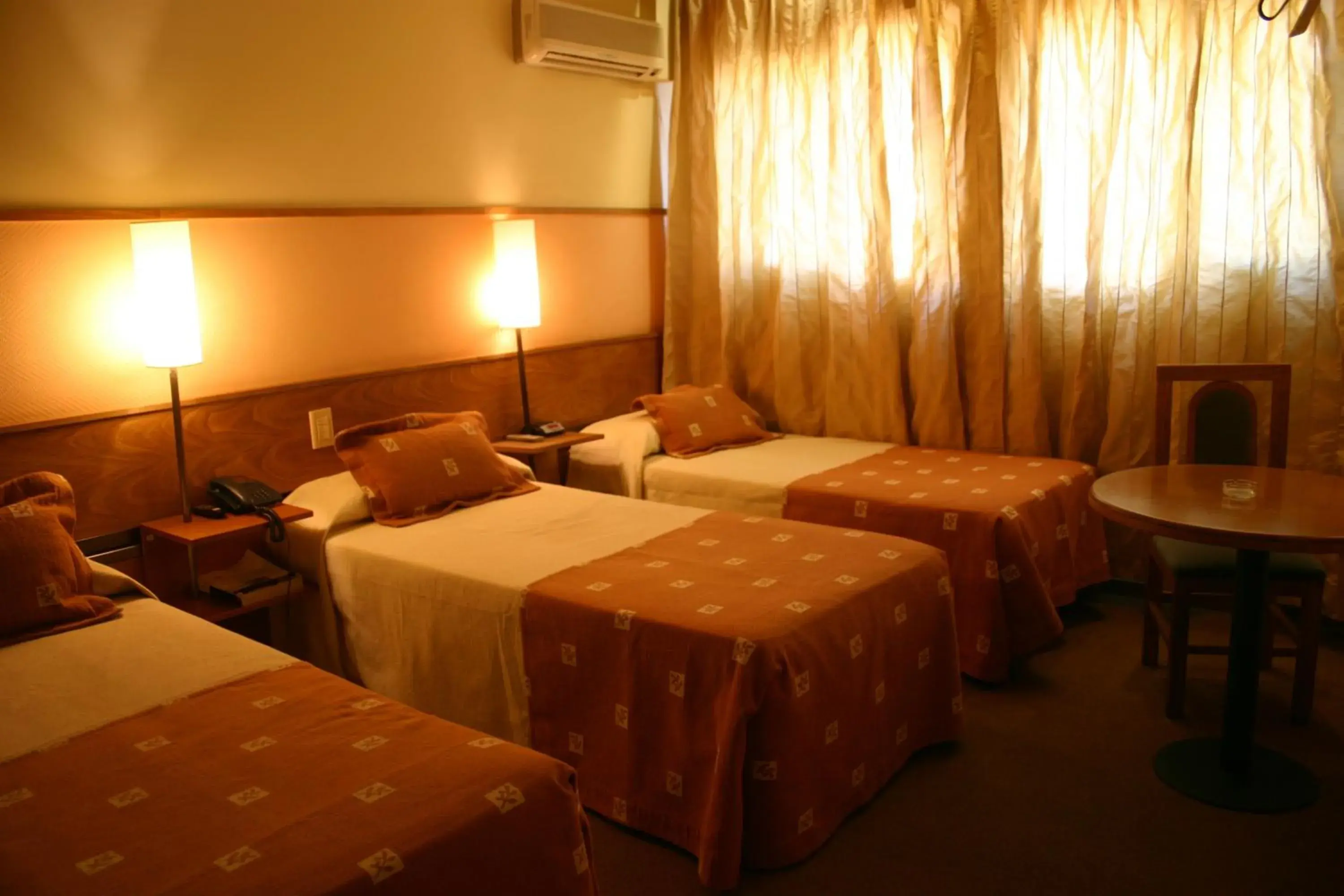 Classic Triple Room in Hotel Cordon Del Plata Classic Triple Room in Hotel Cordon Del Plata