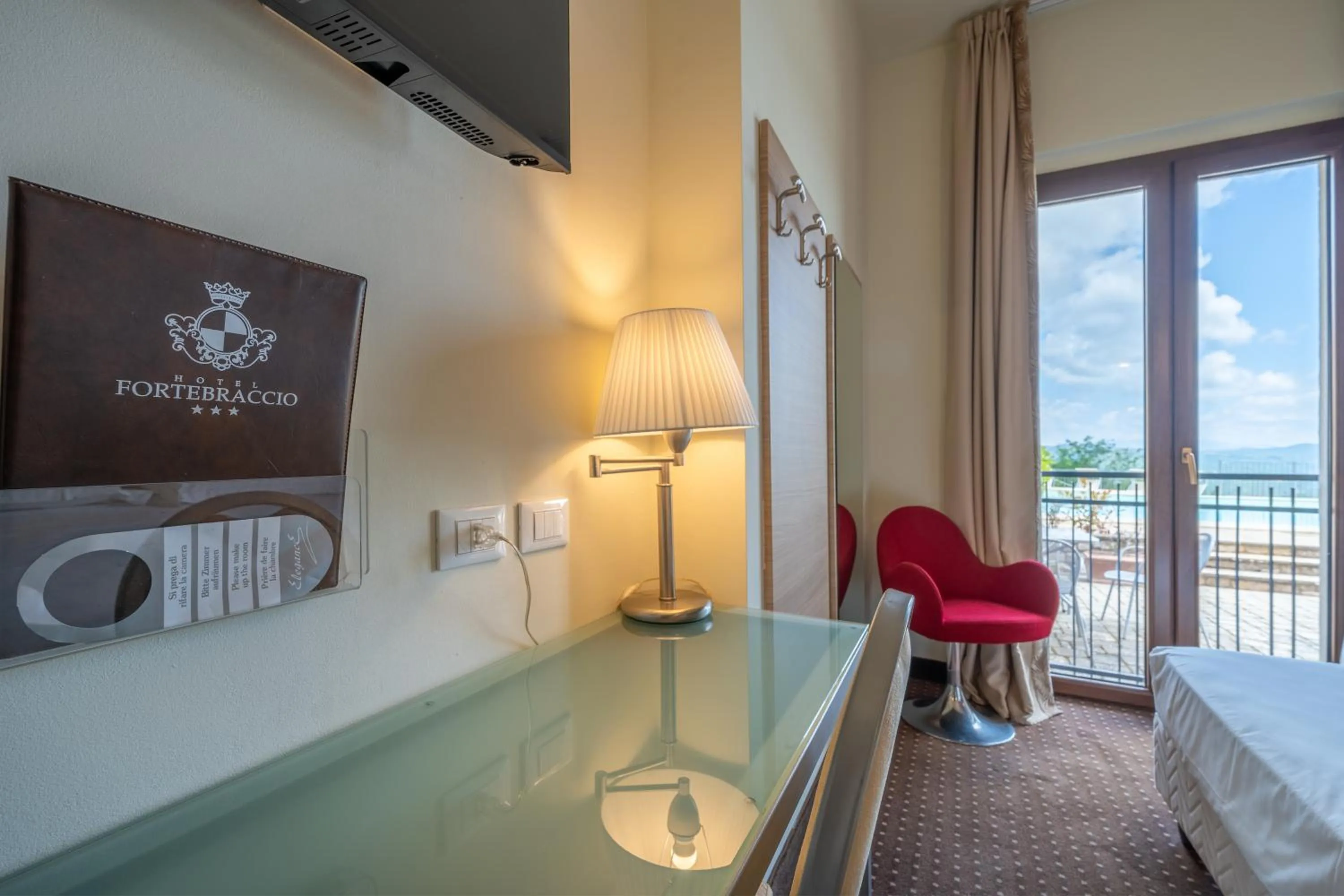 Bedroom, Bed in Fortebraccio