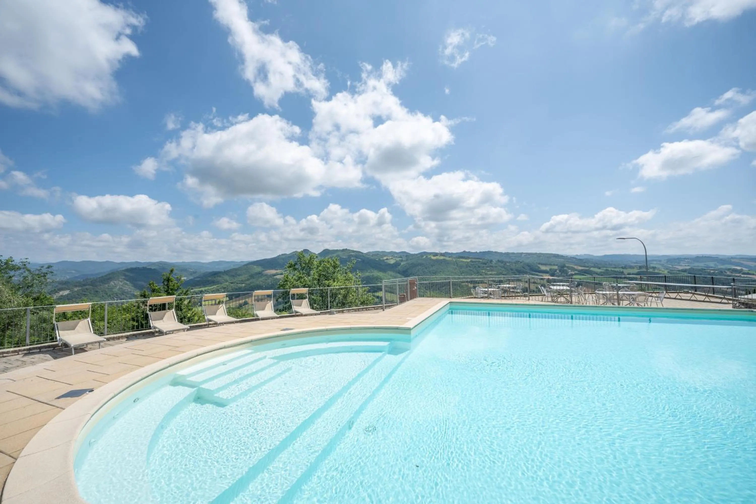 Pool view in Fortebraccio