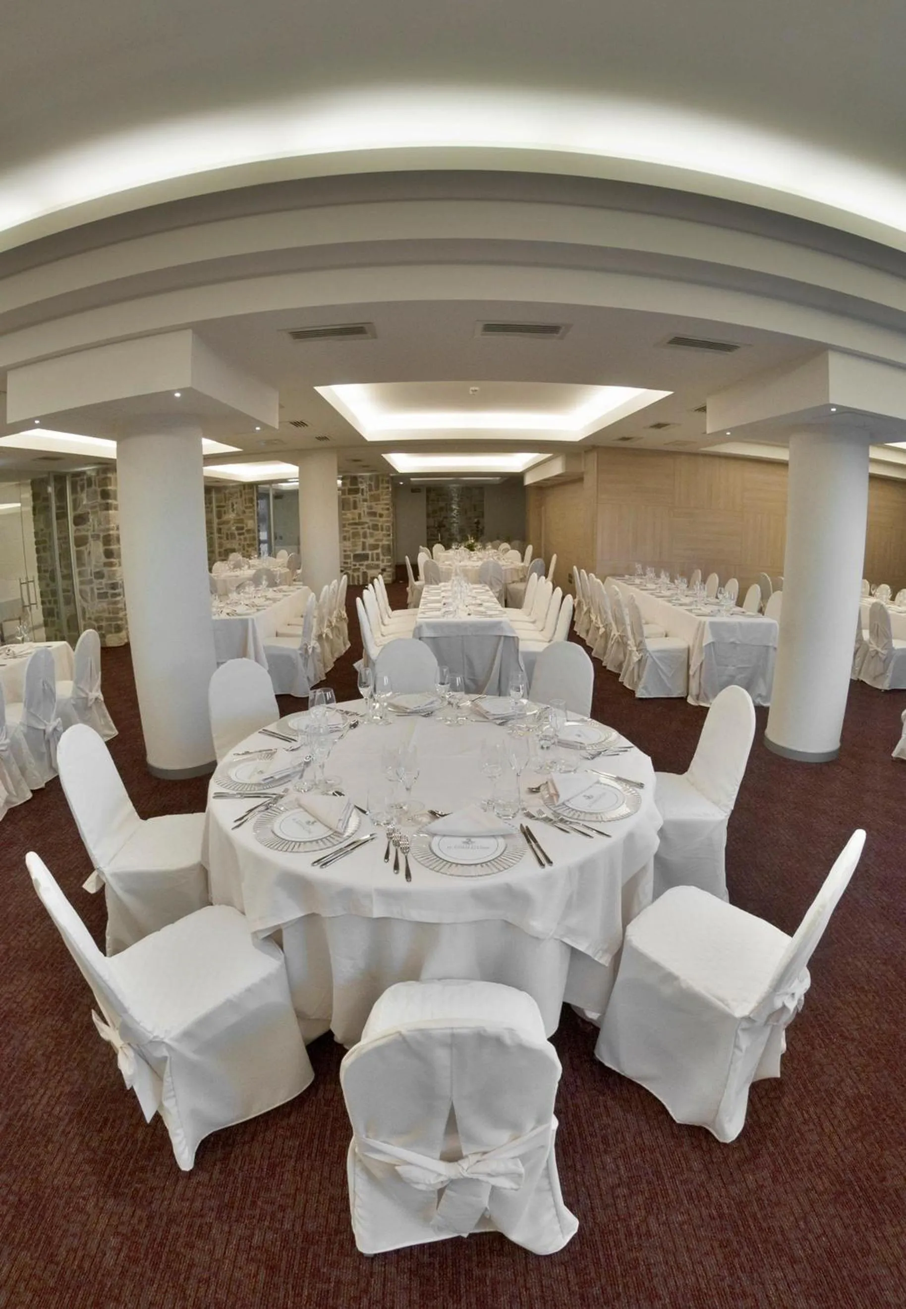 Business facilities in Fortebraccio