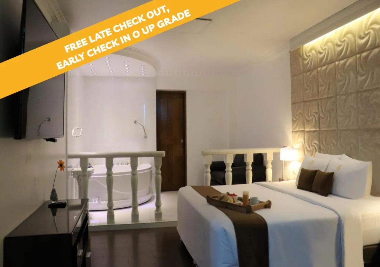 Photo of the whole room, Bed in Inkari Suites Hotel