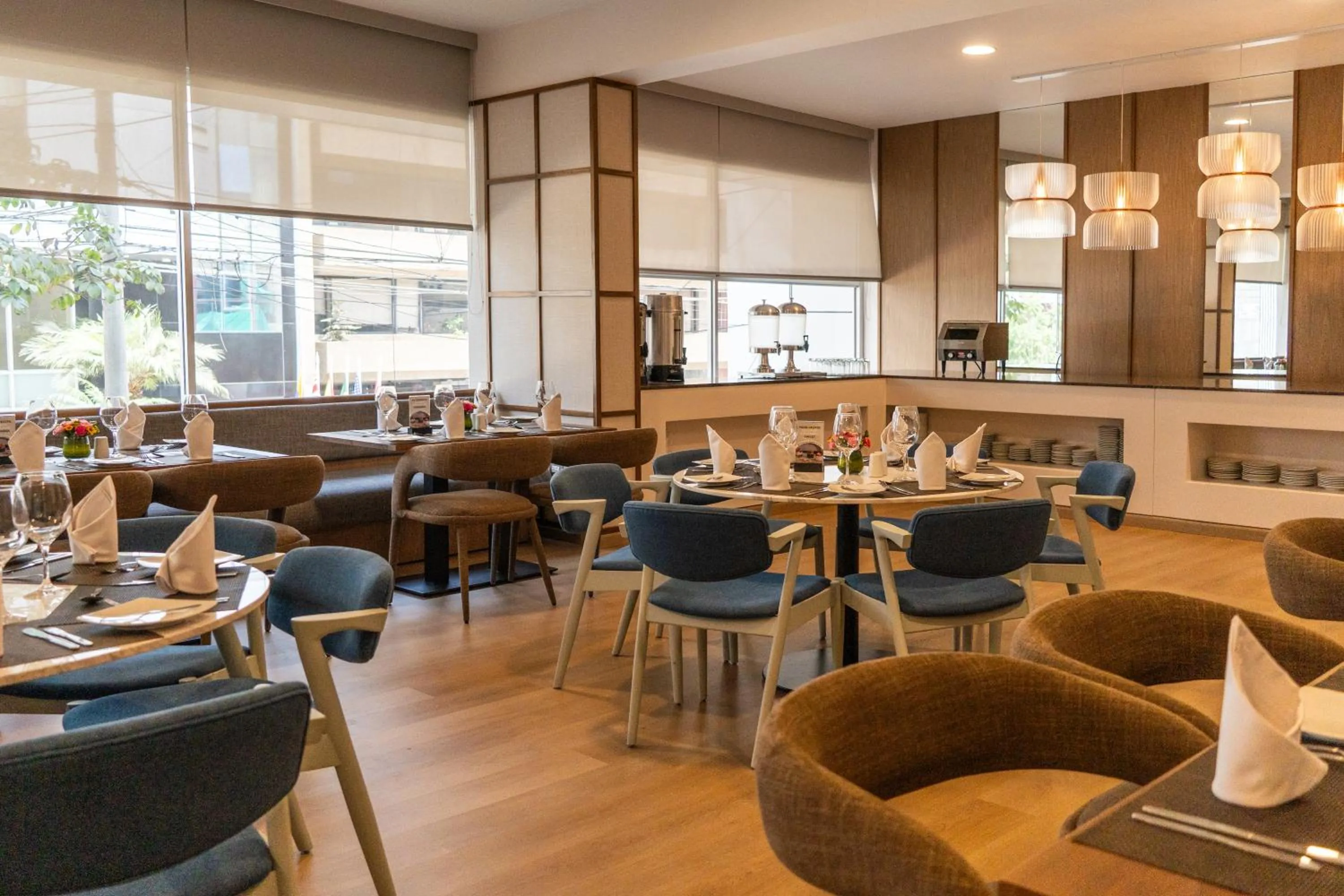 Restaurant/places to eat in Hotel Jose Antonio