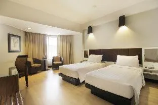 Bedroom, Bed in Hotel Santika Premiere Jogja