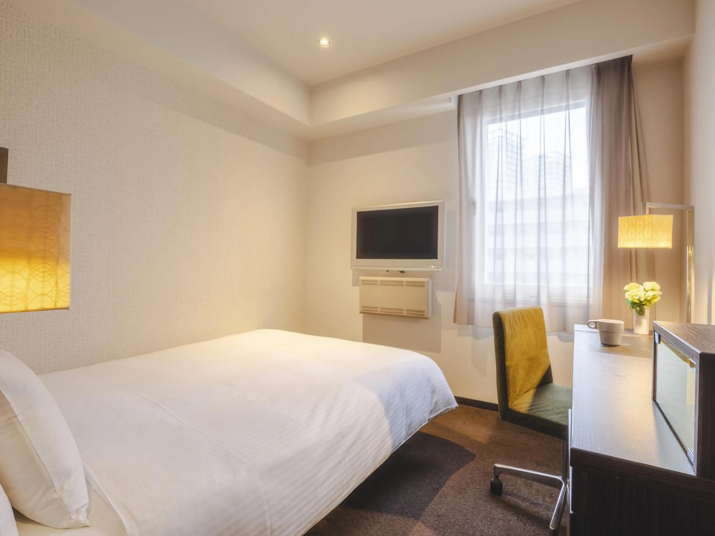 Photo of the whole room, Bed in Hotel Gracery Tokyo Tamachi