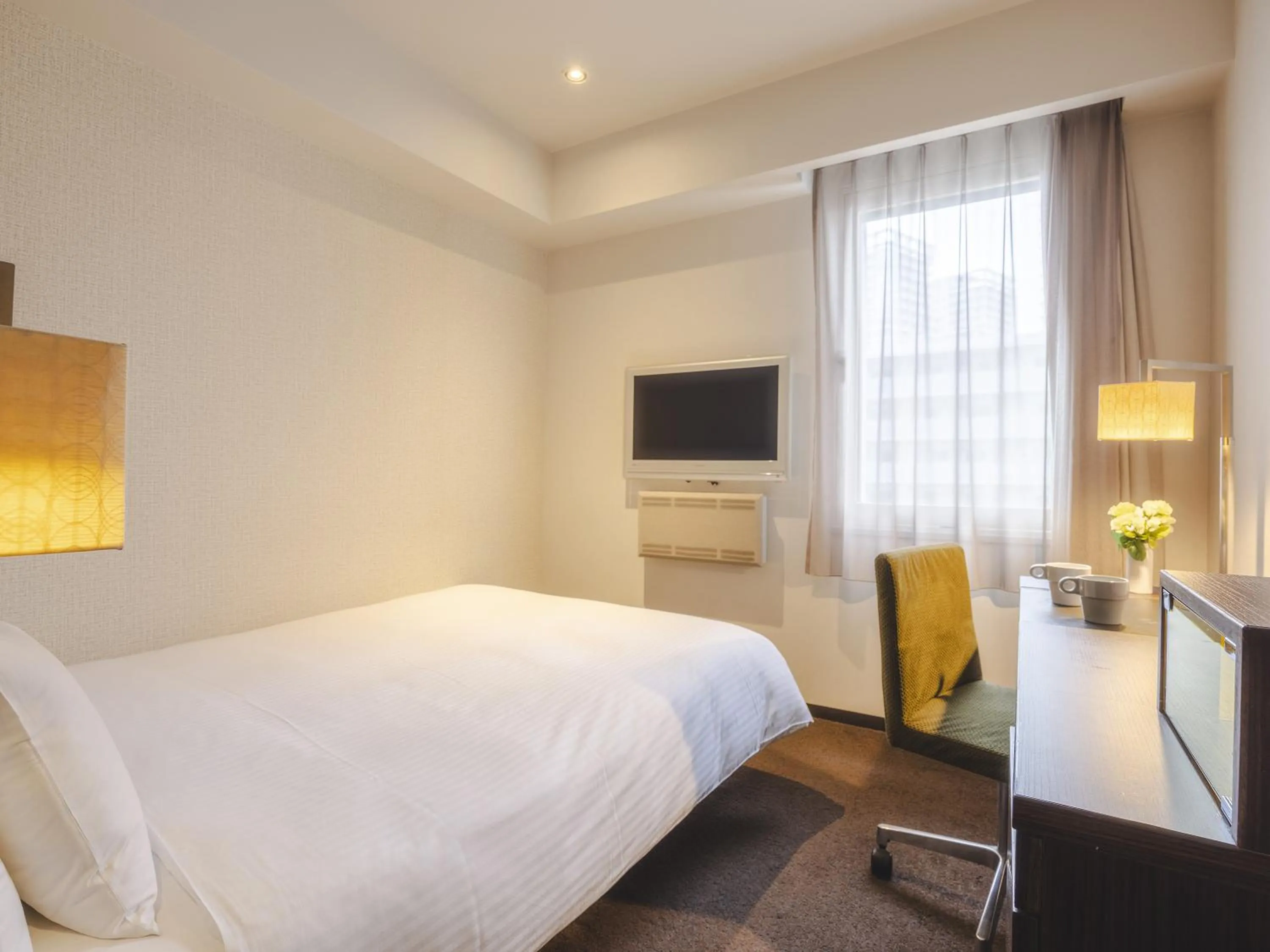 Photo of the whole room, Bed in Hotel Gracery Tokyo Tamachi